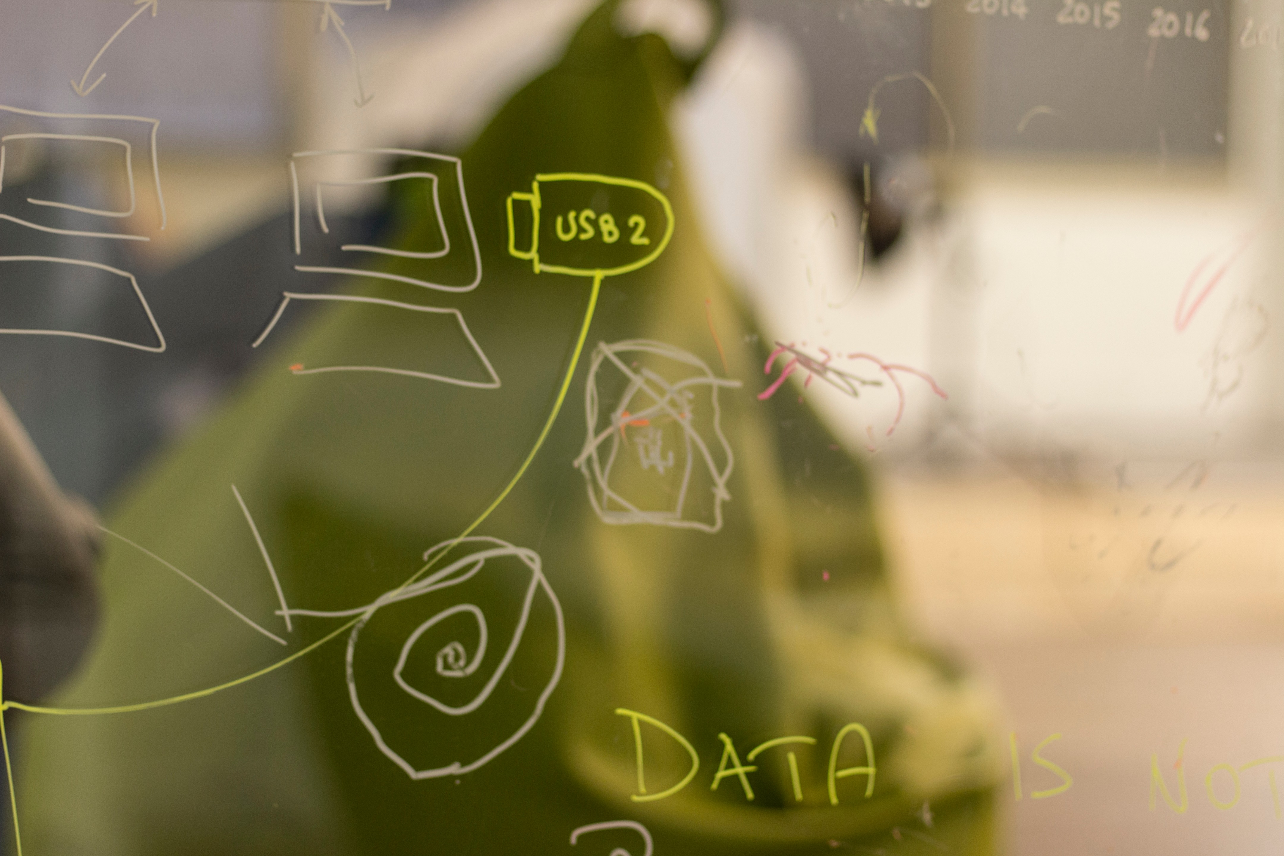 定制 OSB 隔板打造灵动办公空间-21