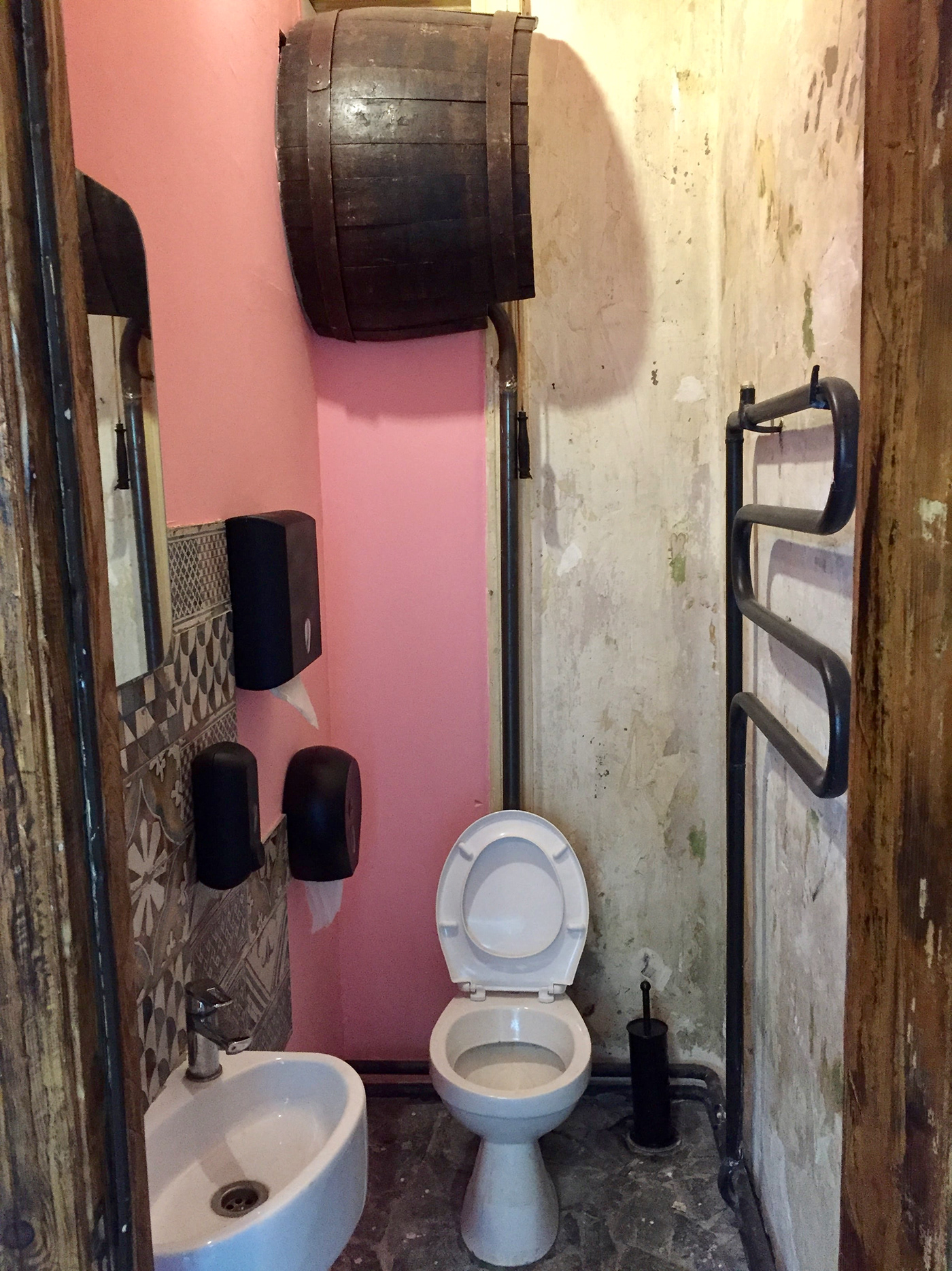 2018 年历史建筑改造的餐饮空间-15