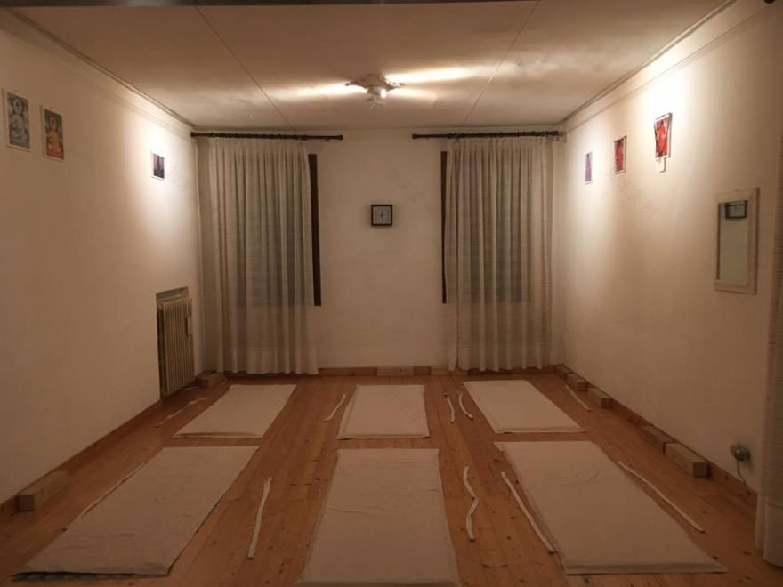 温馨疗愈的瑜伽室-9