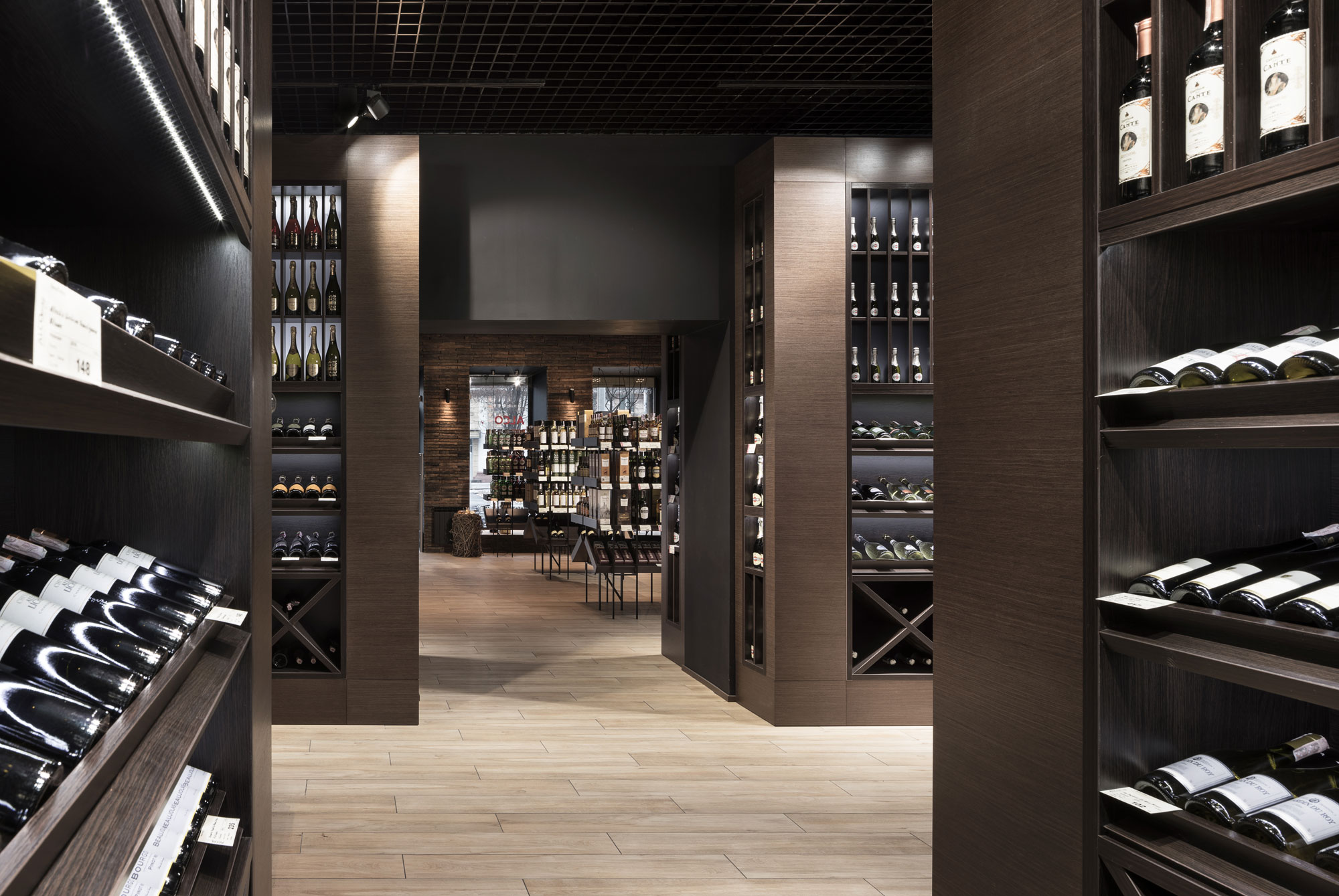 阿尔科马格酒类饮料店-13