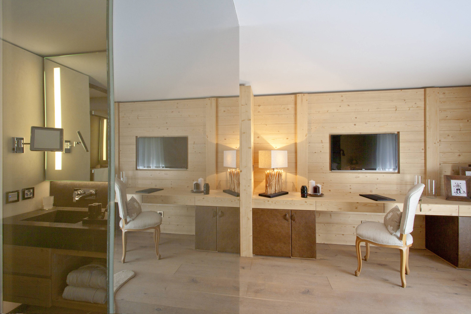 镜像立方体客房-0