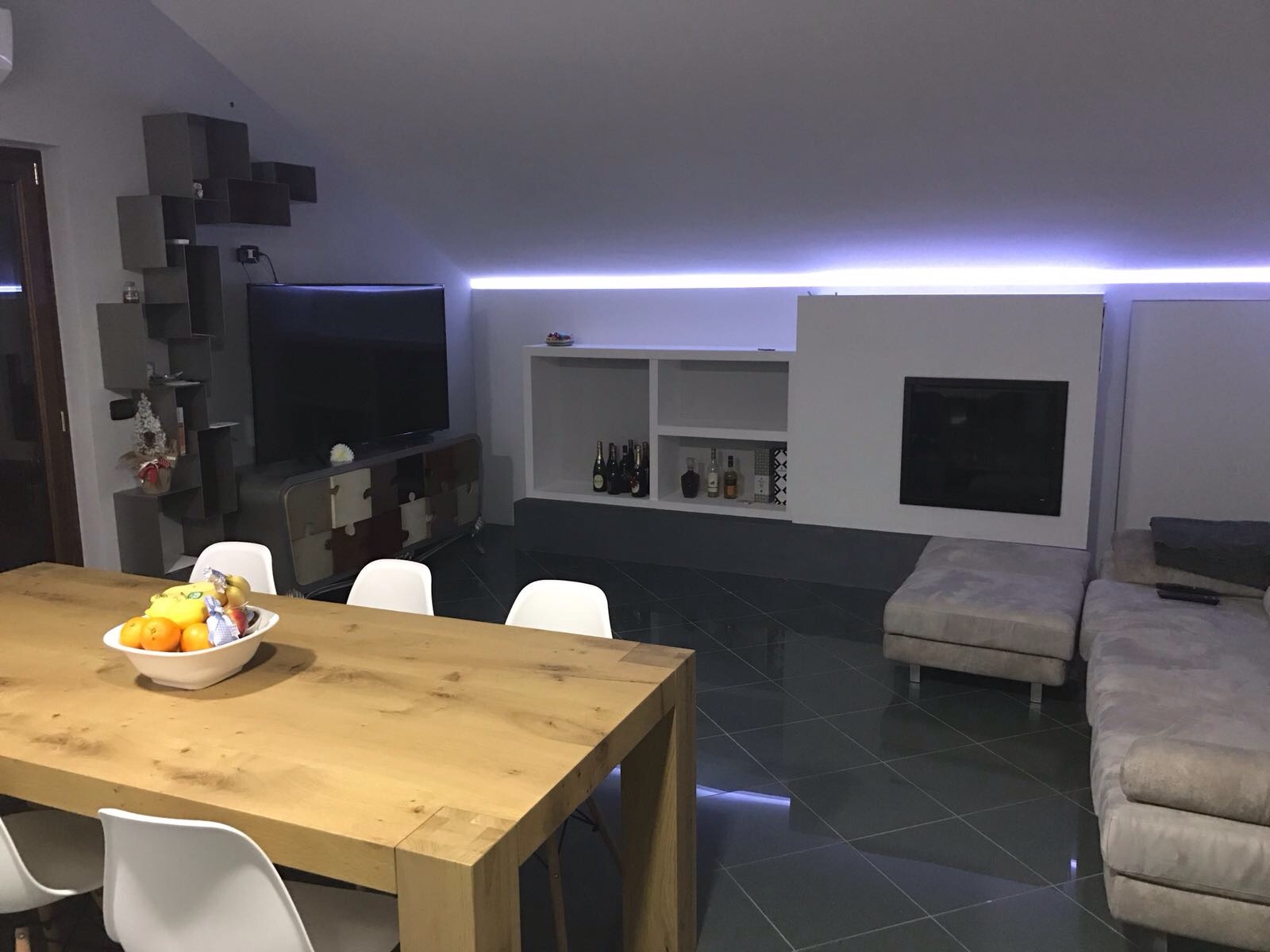 40 平米小户型翻新，现代风格家居设计典范-3