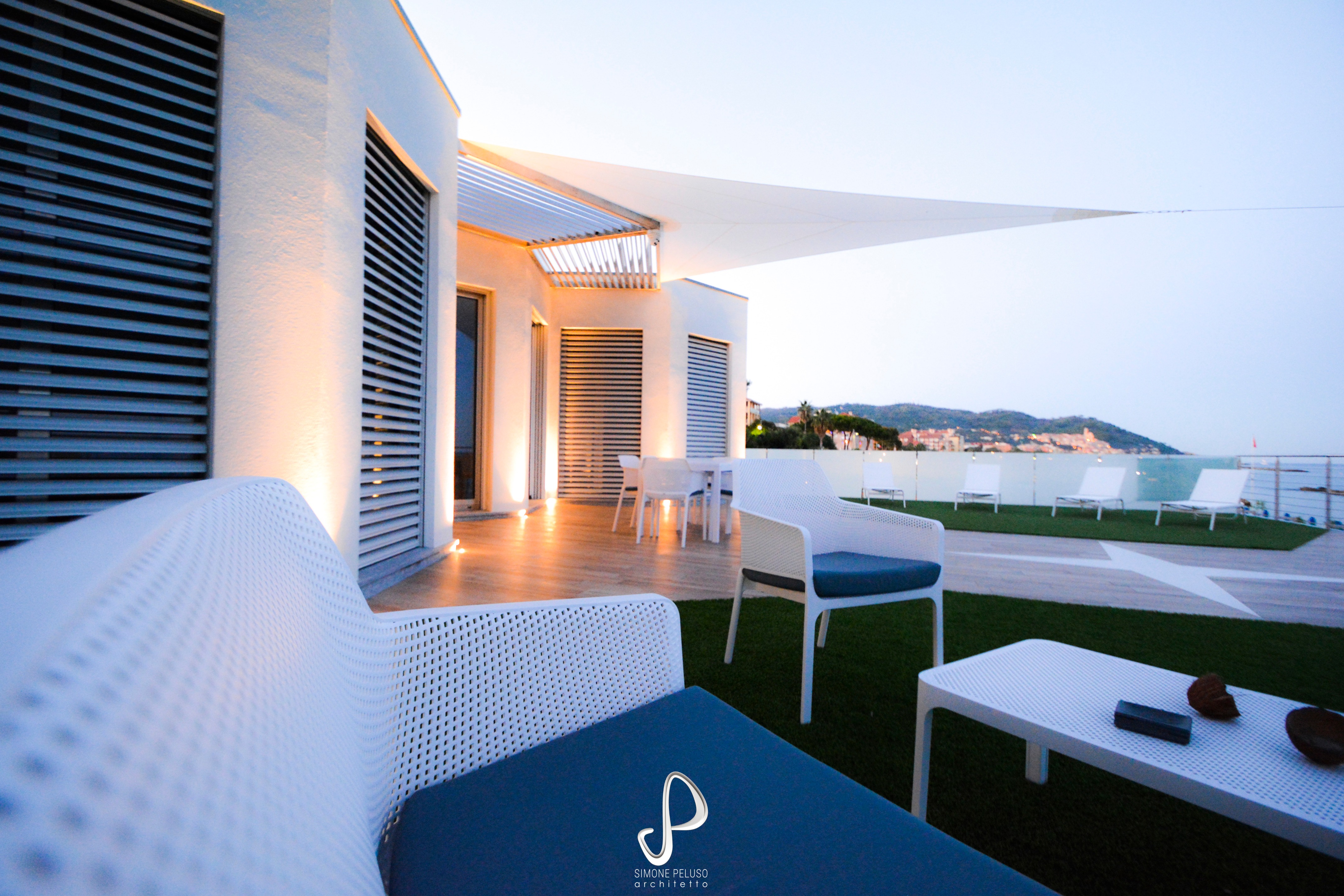 海滨 pagode 别墅 | 废墟中的新生-17