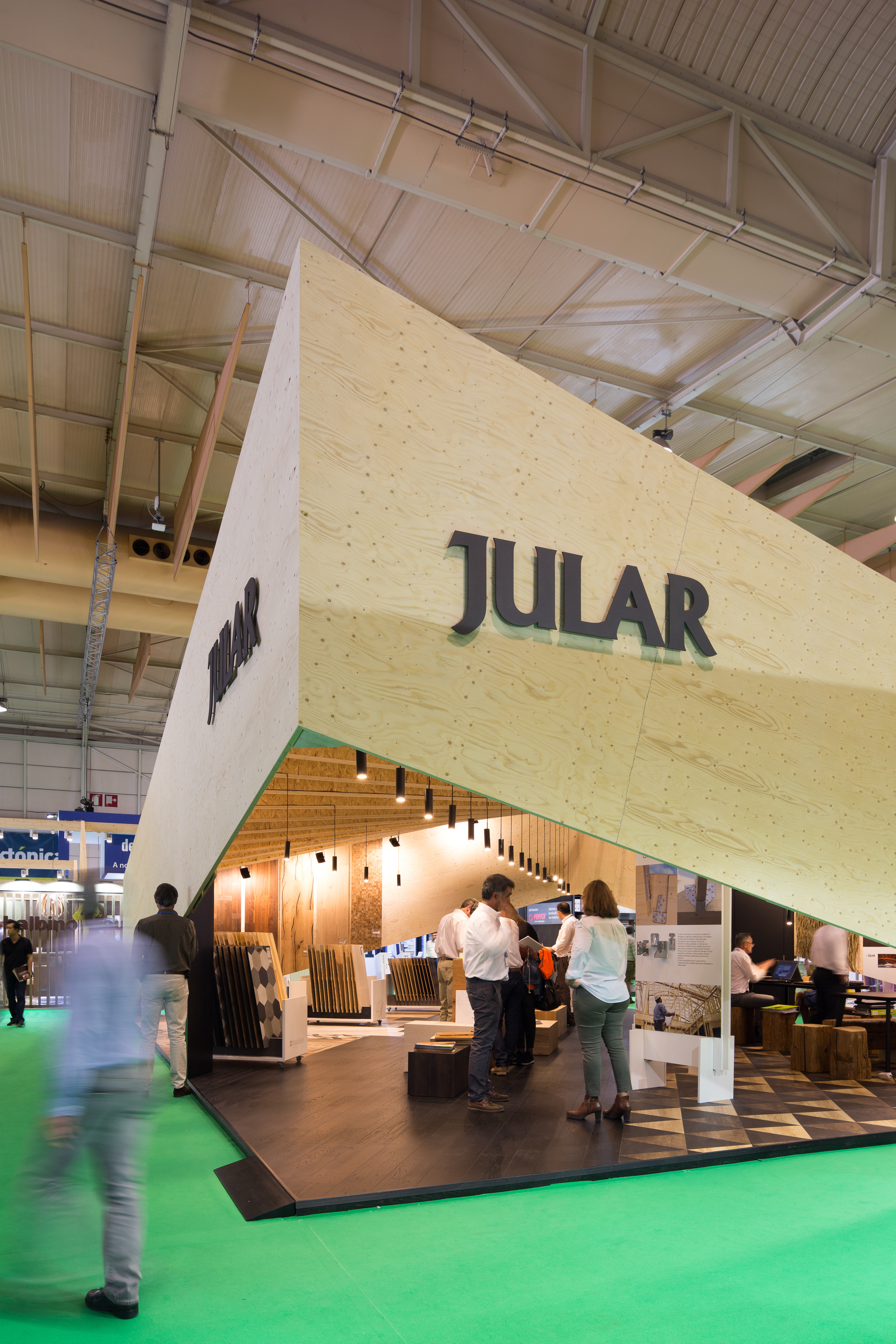 绿意模块化家园 · 里斯本 Tektonica 展台设计-3