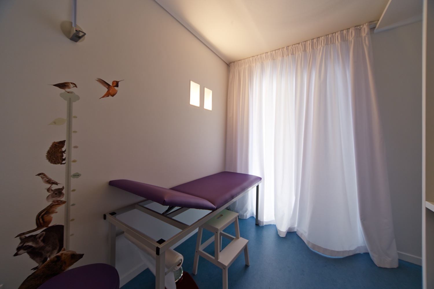 儿童诊所的温馨设计-7