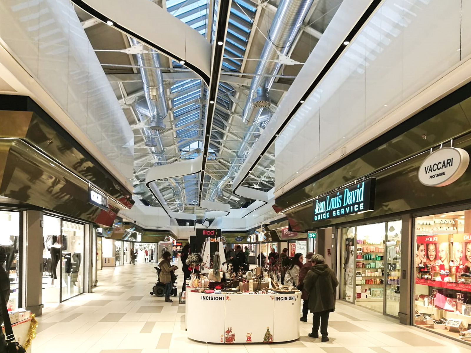 科纳德·维亚拉尔加-15