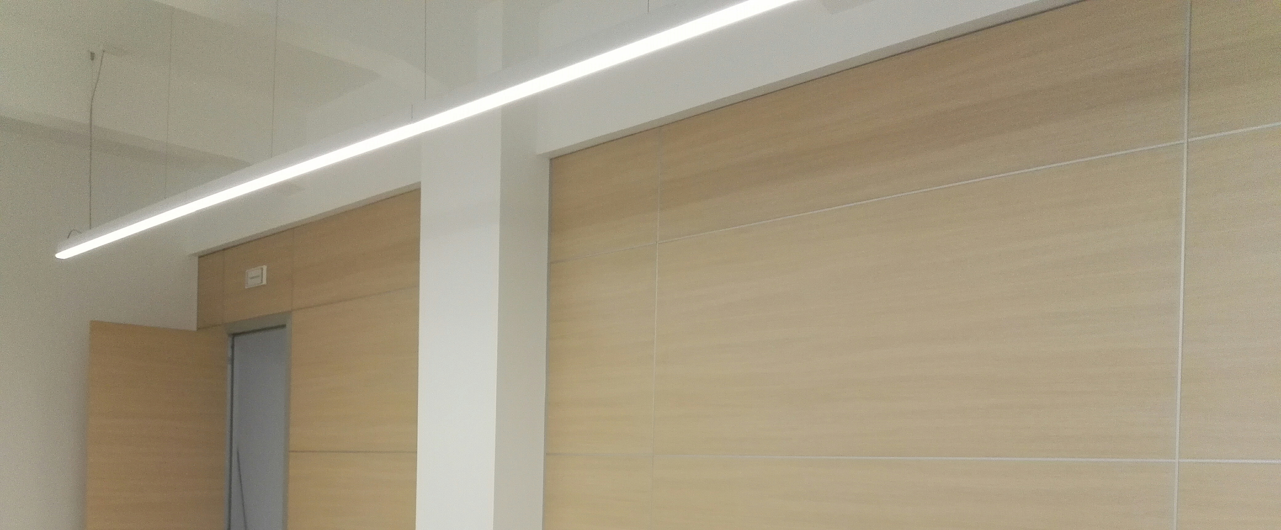 时尚学院 Naples 分隔墙设计-26