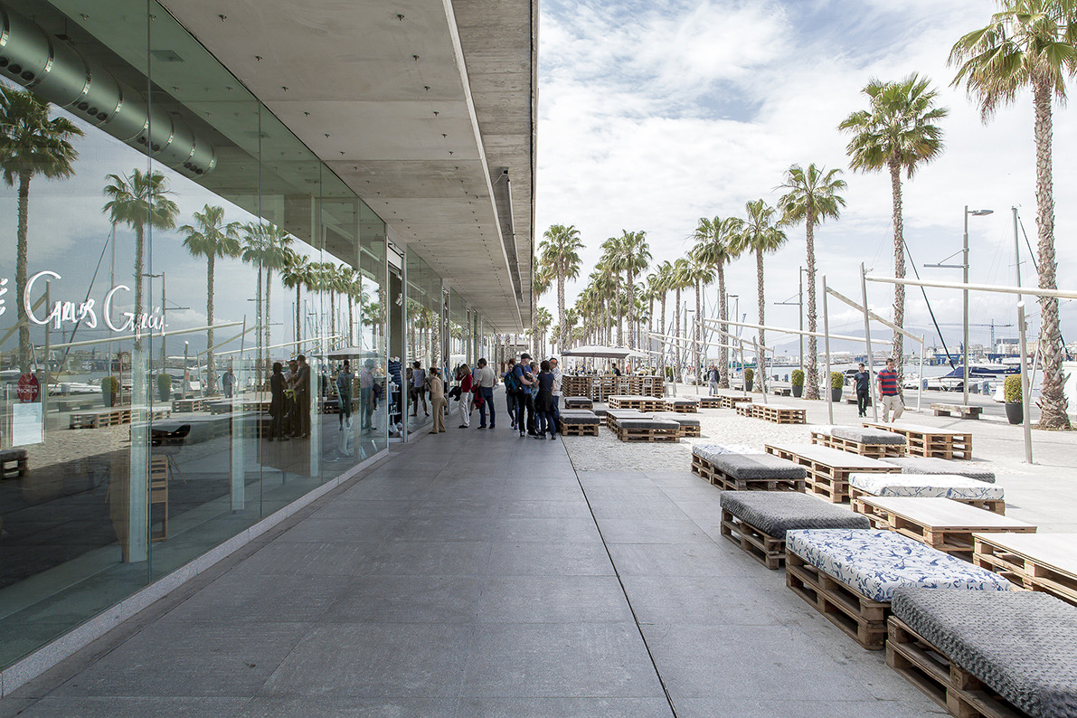 重塑海港风情,马洛卡港口 Muelle Uno 购物休闲空间-4