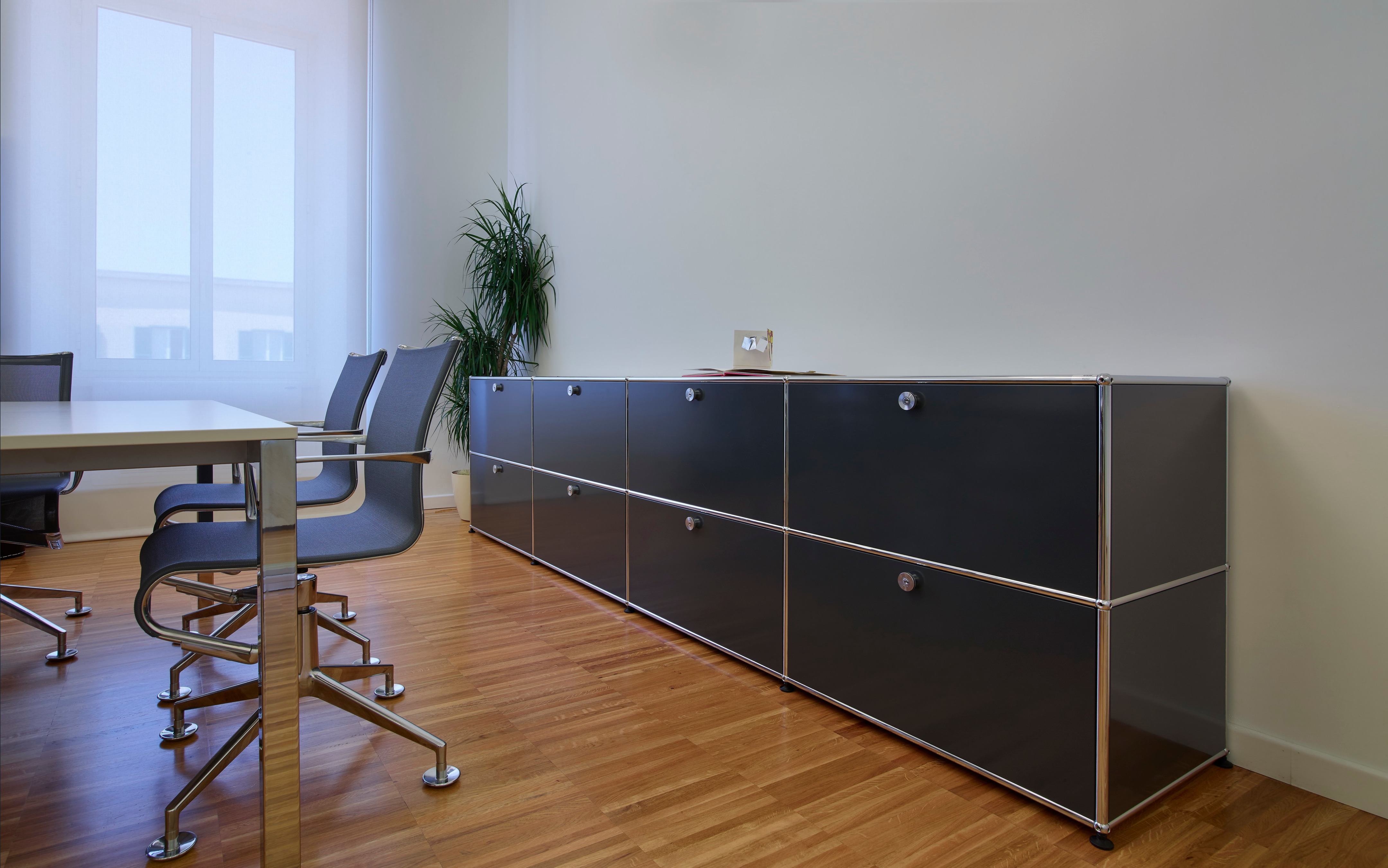 罗马保险公司的现代模块化办公室-24