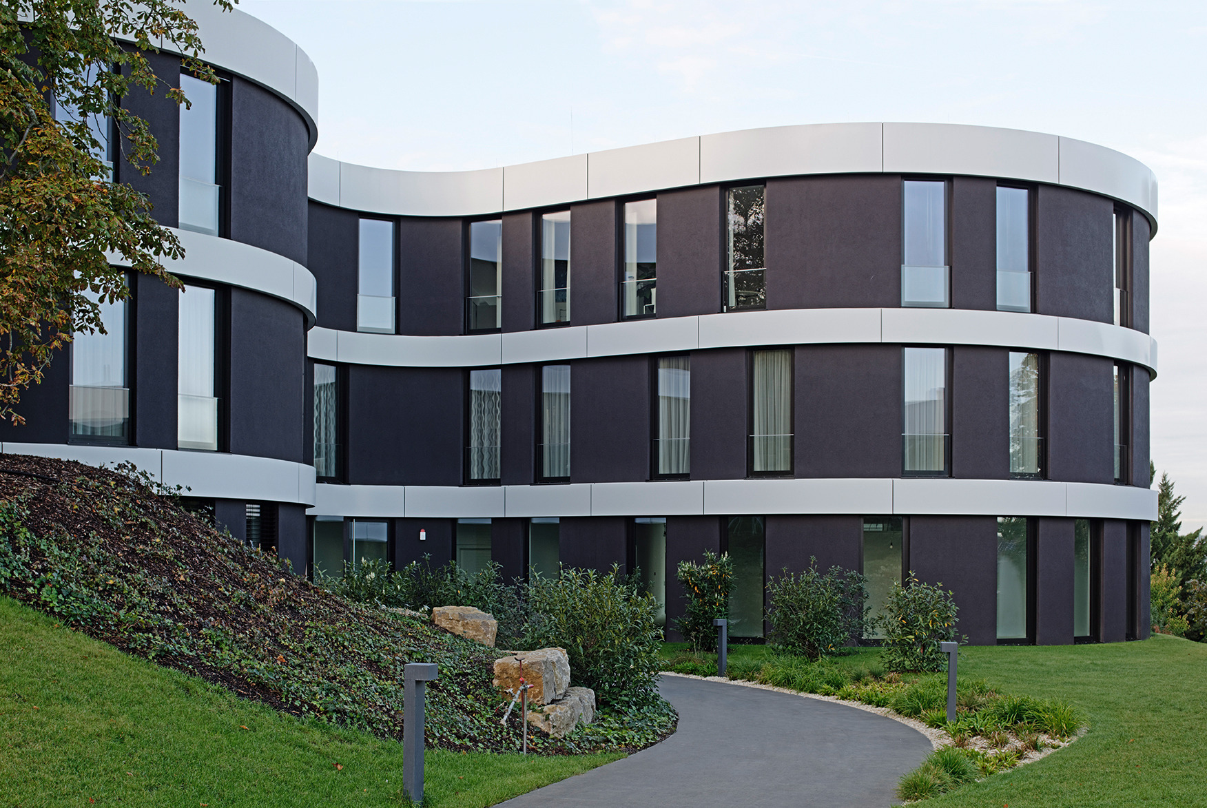 德国斯图加特北部复合式住宅摄影-3