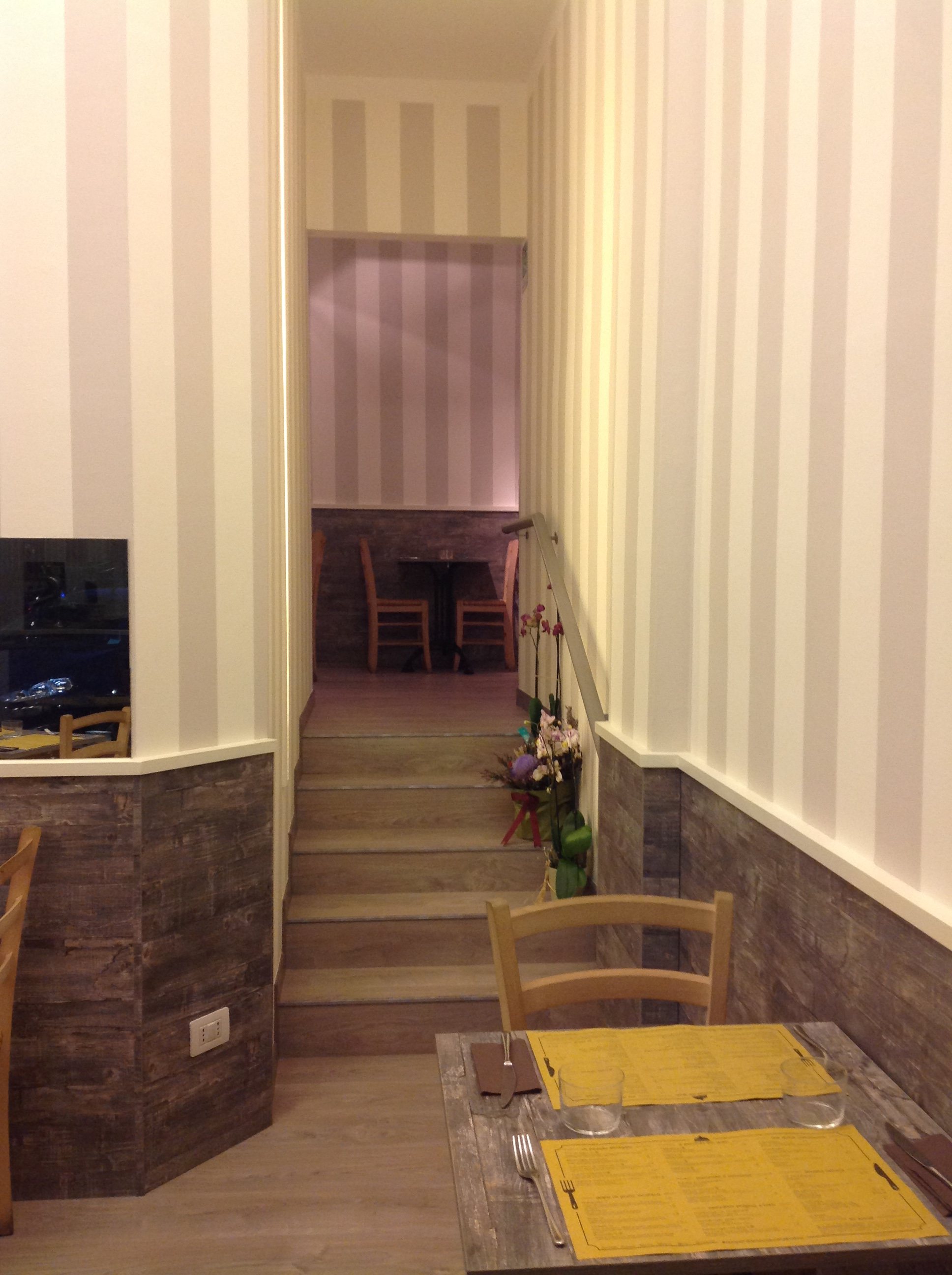 意式风情咖啡馆,品味独特设计魅力-19