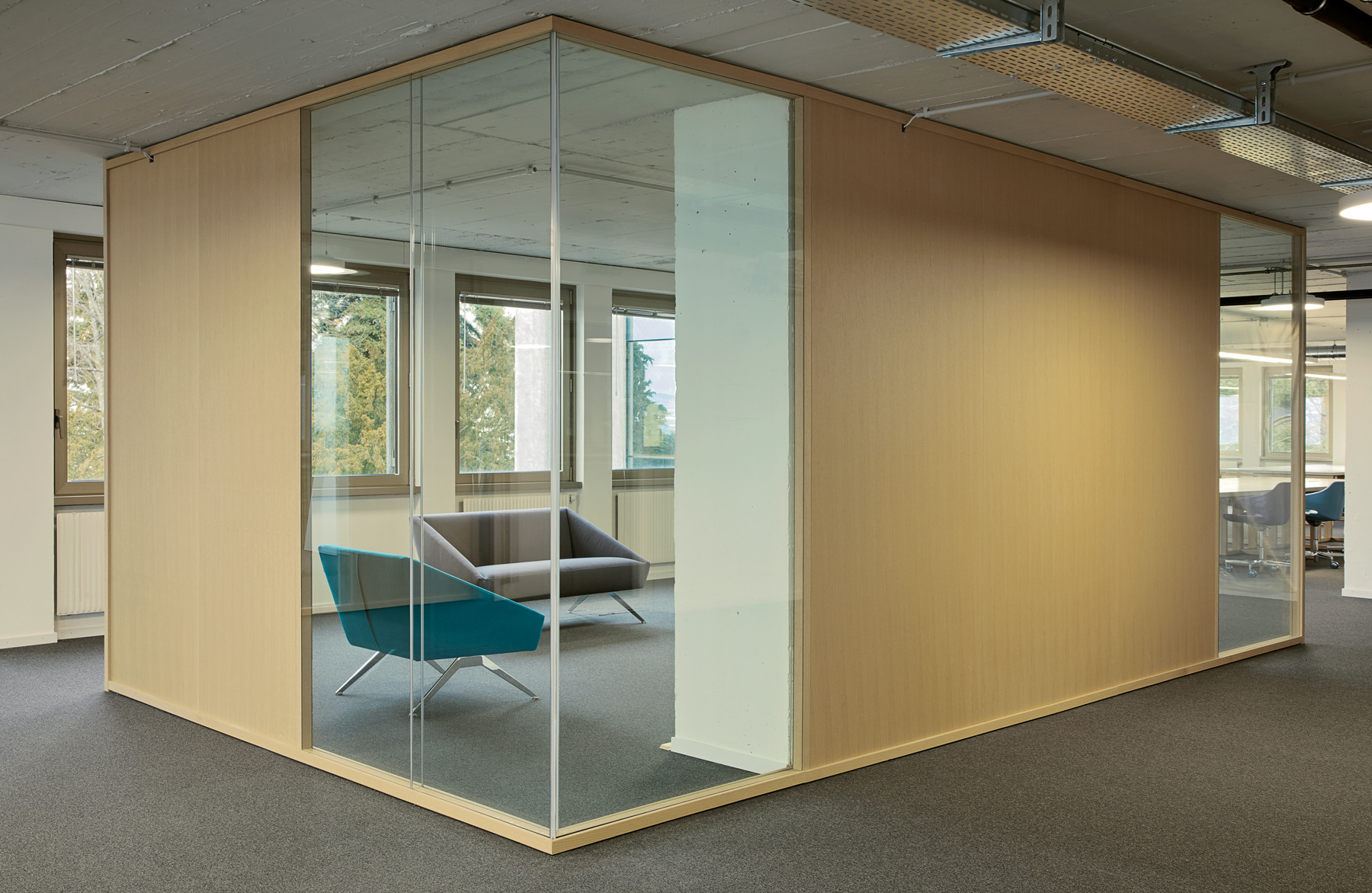 瑞士 Mel 建筑事务所打造“开放科学”办公空间-11