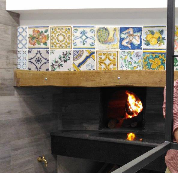 历史悠久的意大利披萨店，传统与创新的完美结合-14