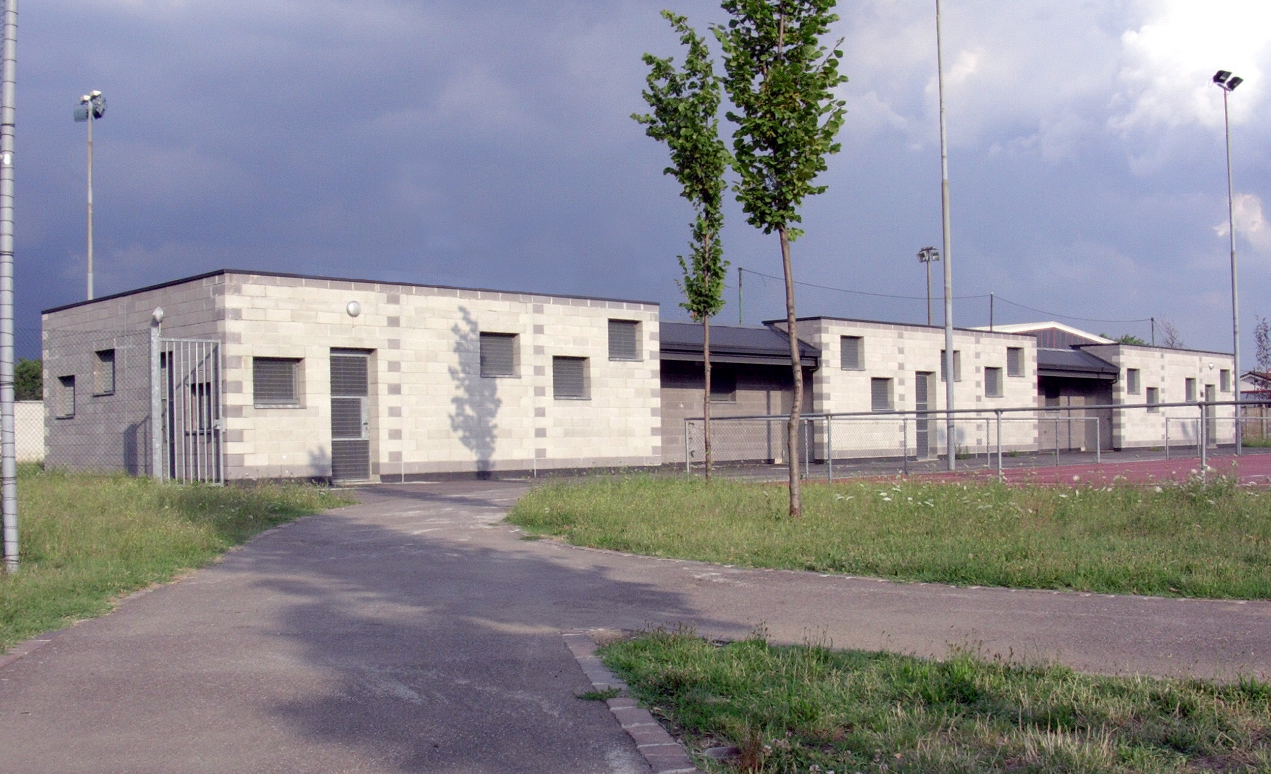 环保可持续的体育更衣室设计-3