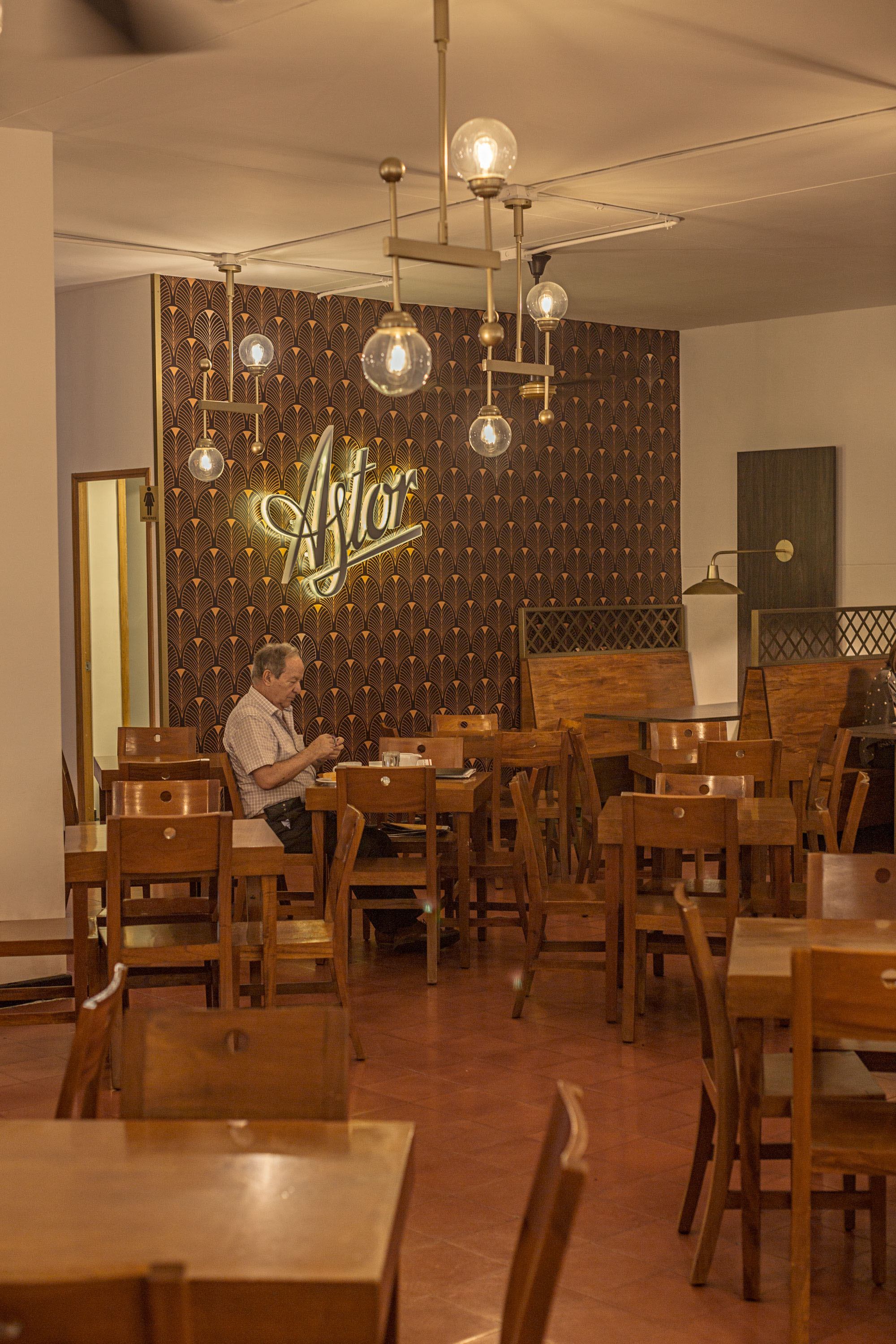 Astor 餐厅设计 | 传统工艺与现代风格的完美融合-10