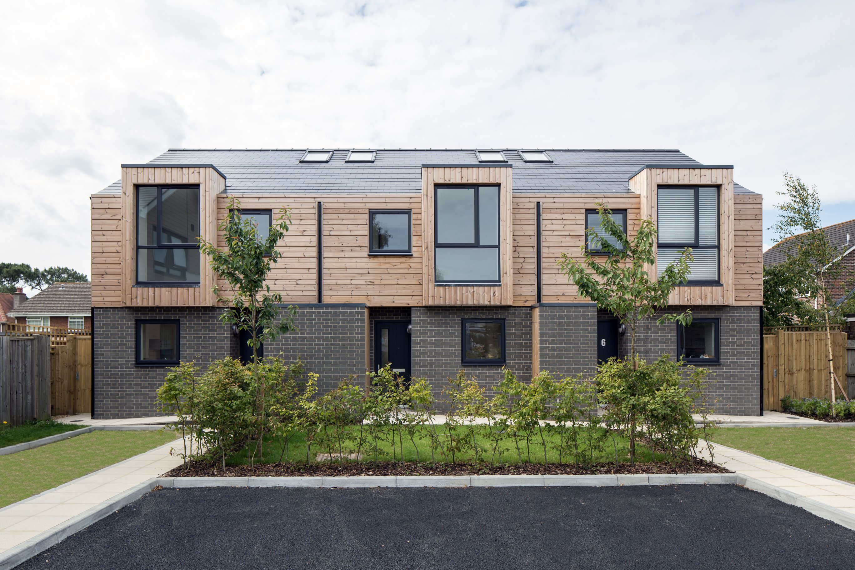 英式郊区翻新记 · 废弃场地变宜居家园-0