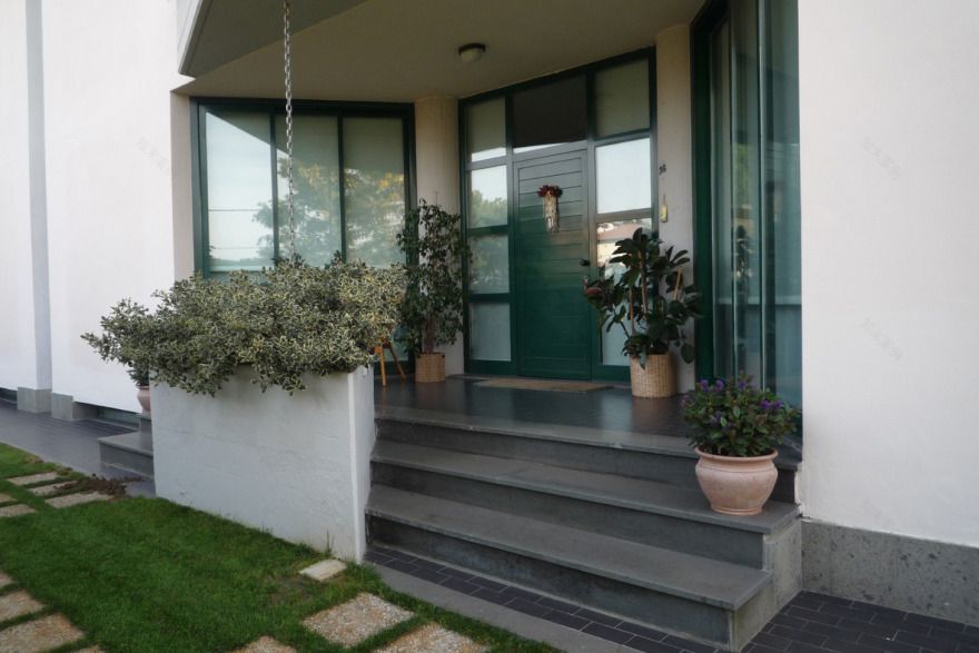 阳光与绿意共生 | 家庭住宅设计案例-9