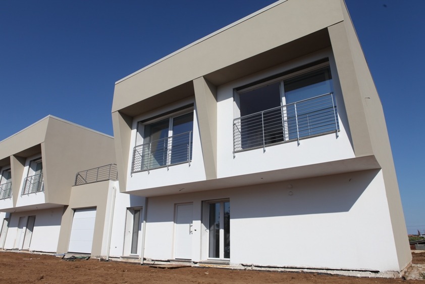 意大利绿色环保别墅群 · 家庭友好,节能环保的设计理念-3