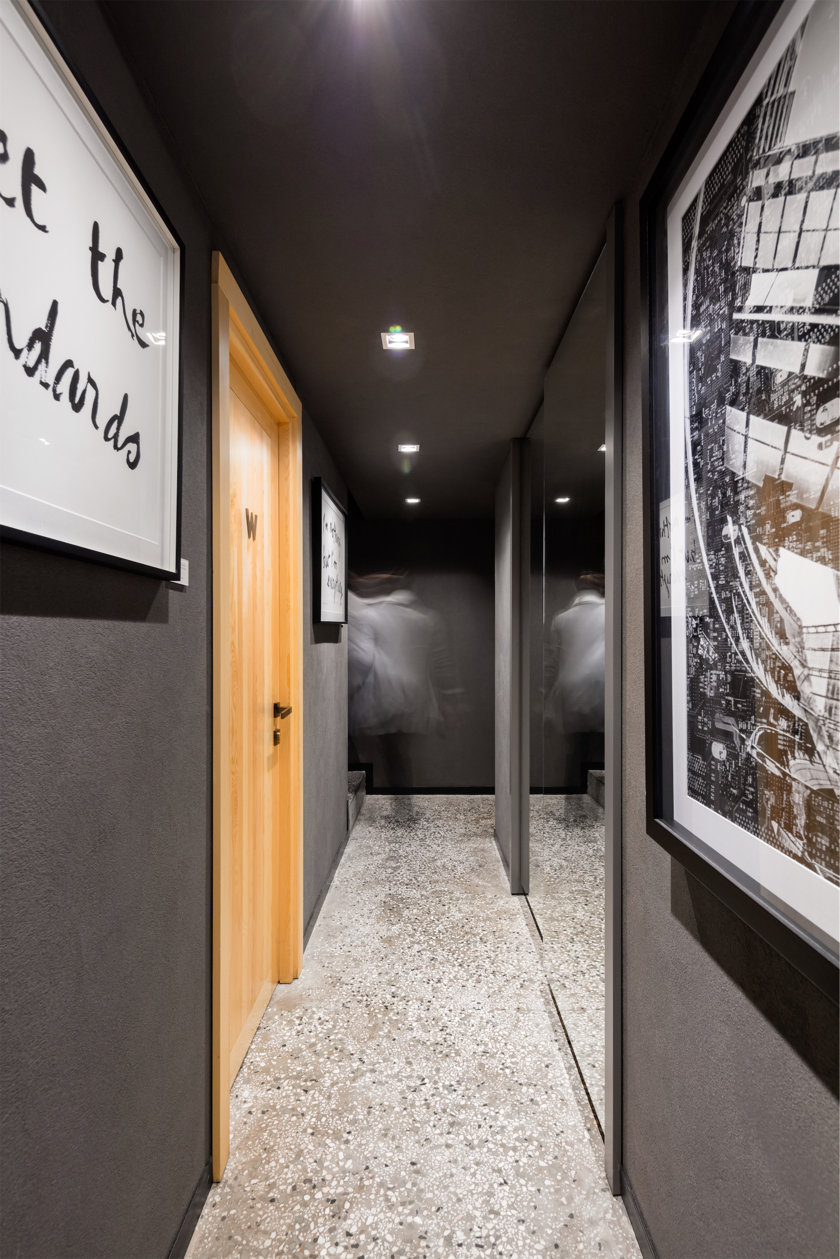 Istanbul Nişantaşı的中央餐厅-23