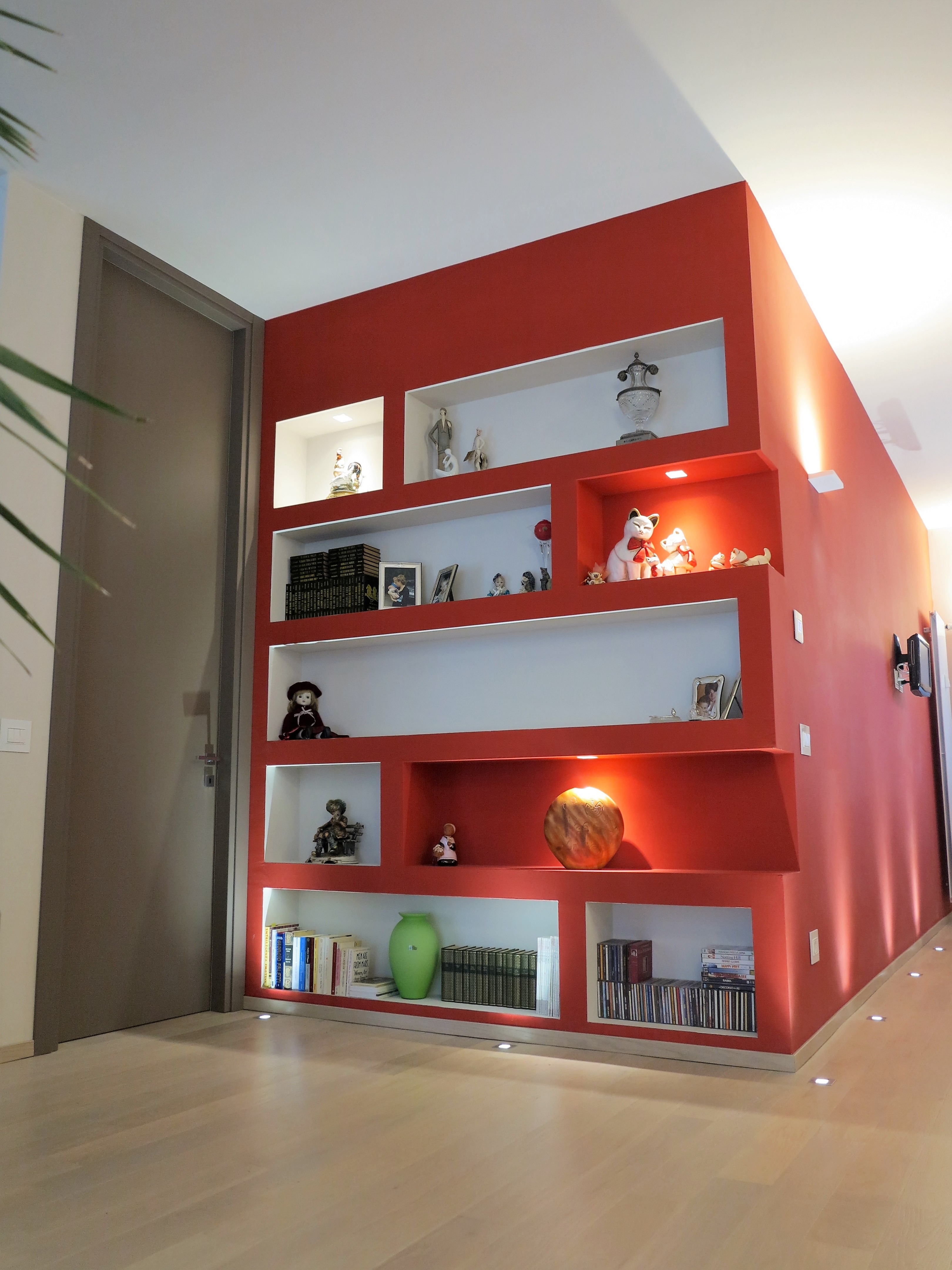 私人公寓的红色魔力-1