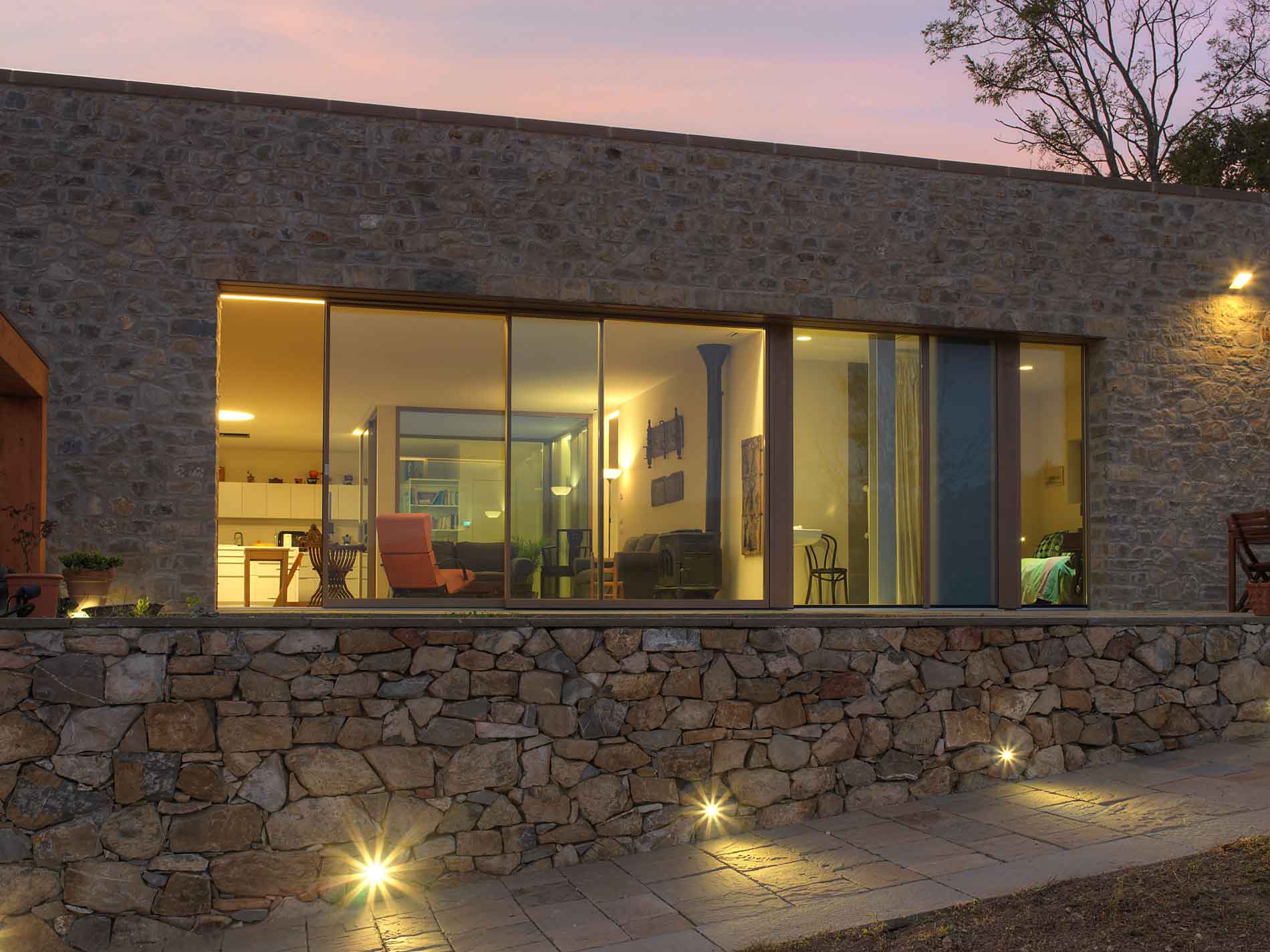 乡间别墅的现代重生-0