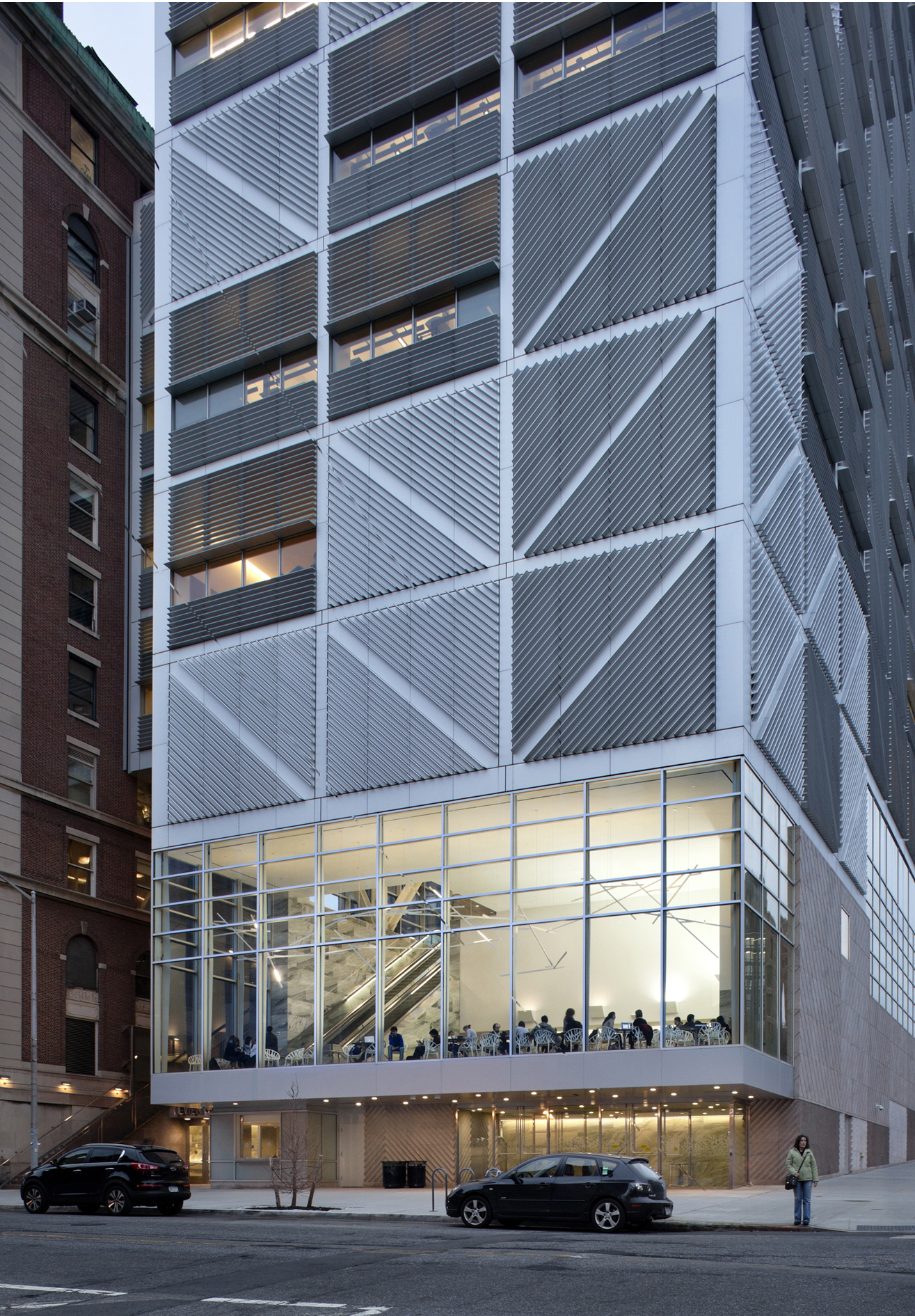 哥伦比亚大学西北角大厦-2