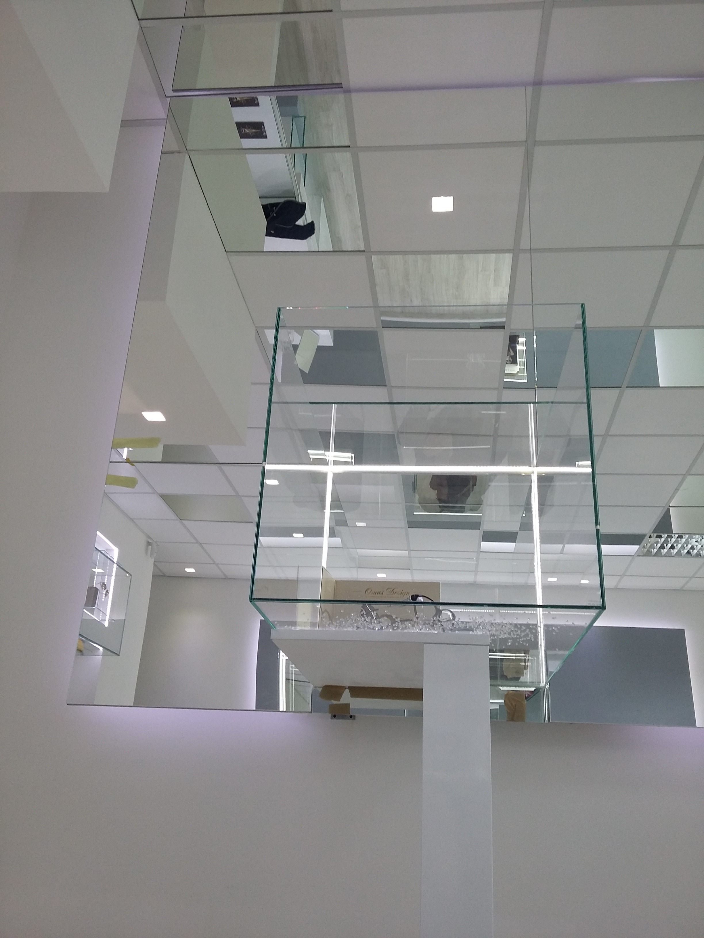 时尚眼镜仓库"Ottica Fashion"室内设计-13