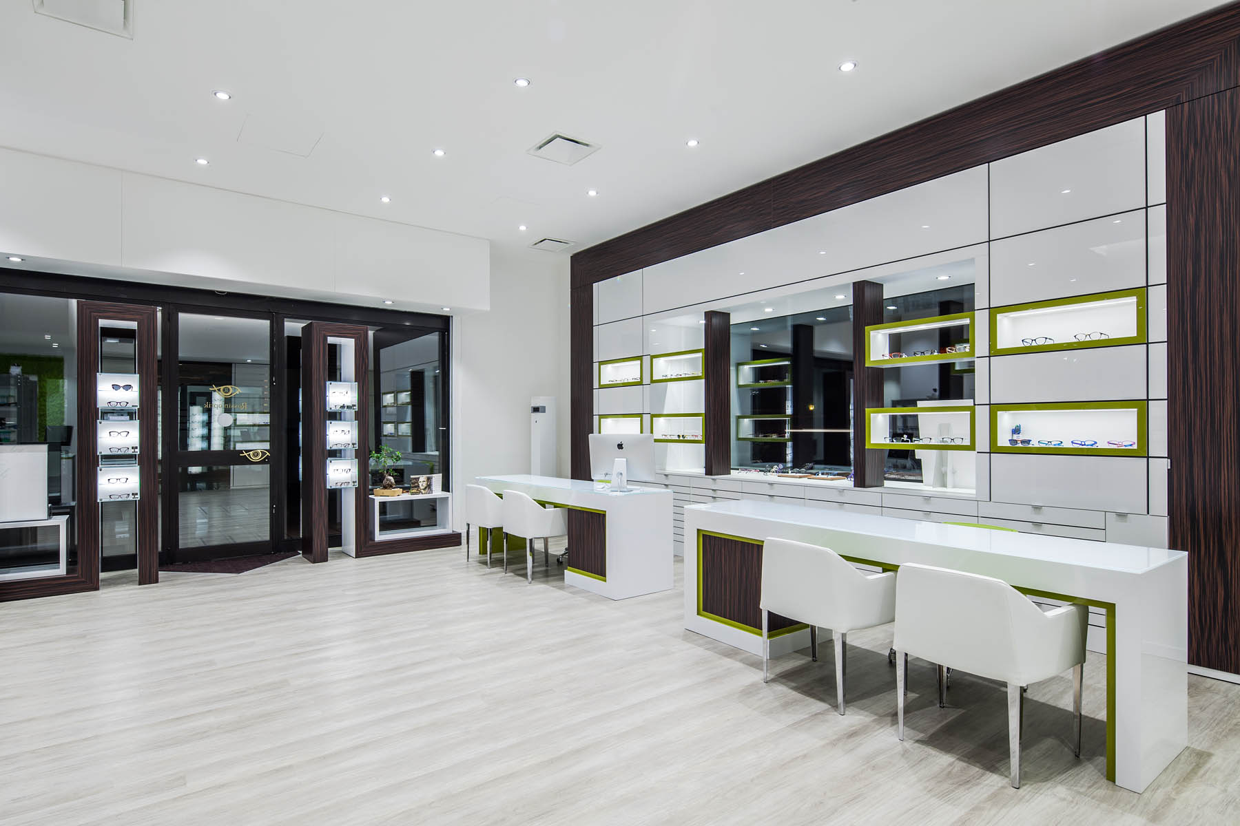 光学商店改造中的摄影艺术-2