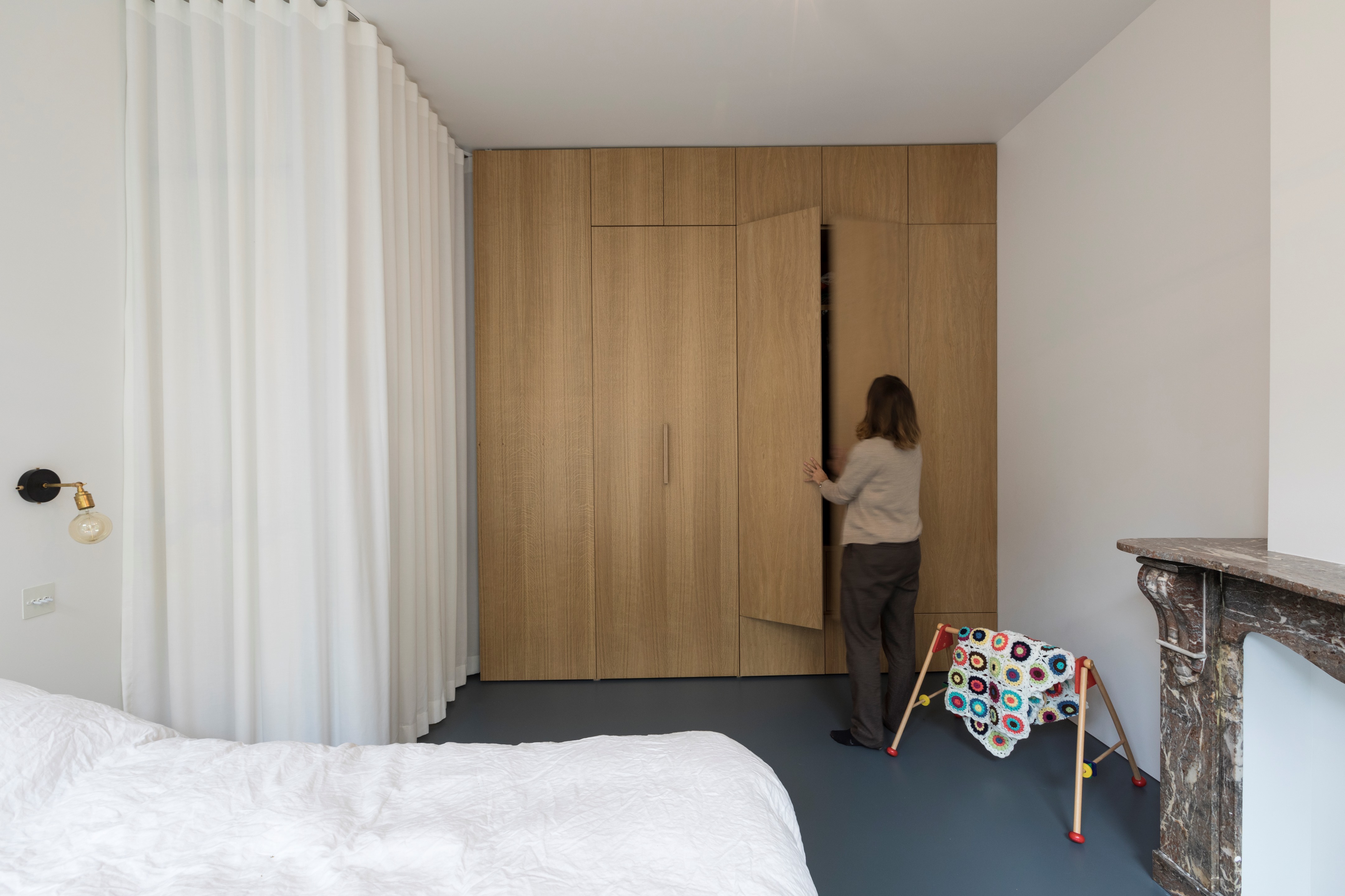 Amsterdam 老宅的“橡木之心”-14