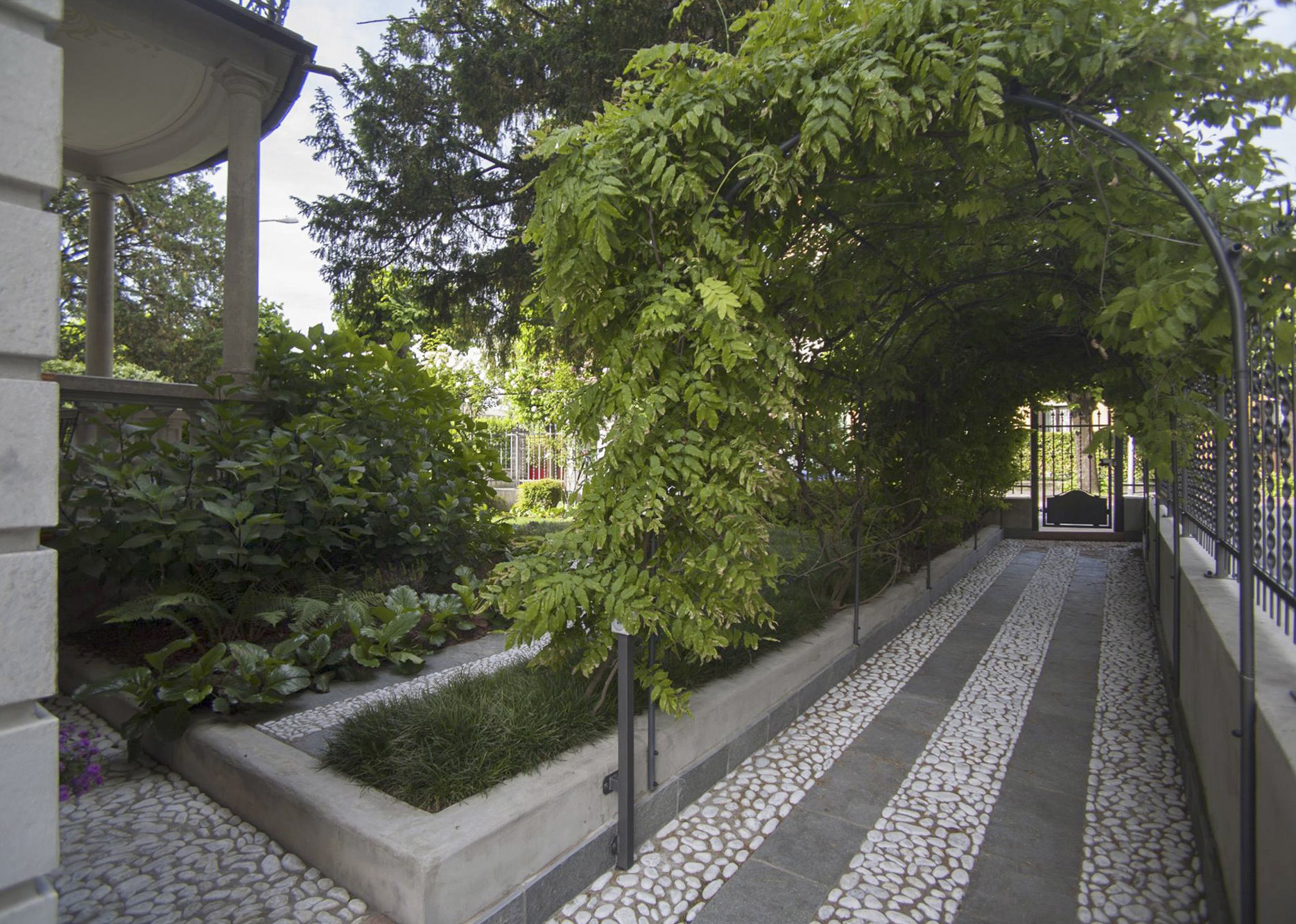 绿意盎然的艺术品 | 意大利私人花园设计-10