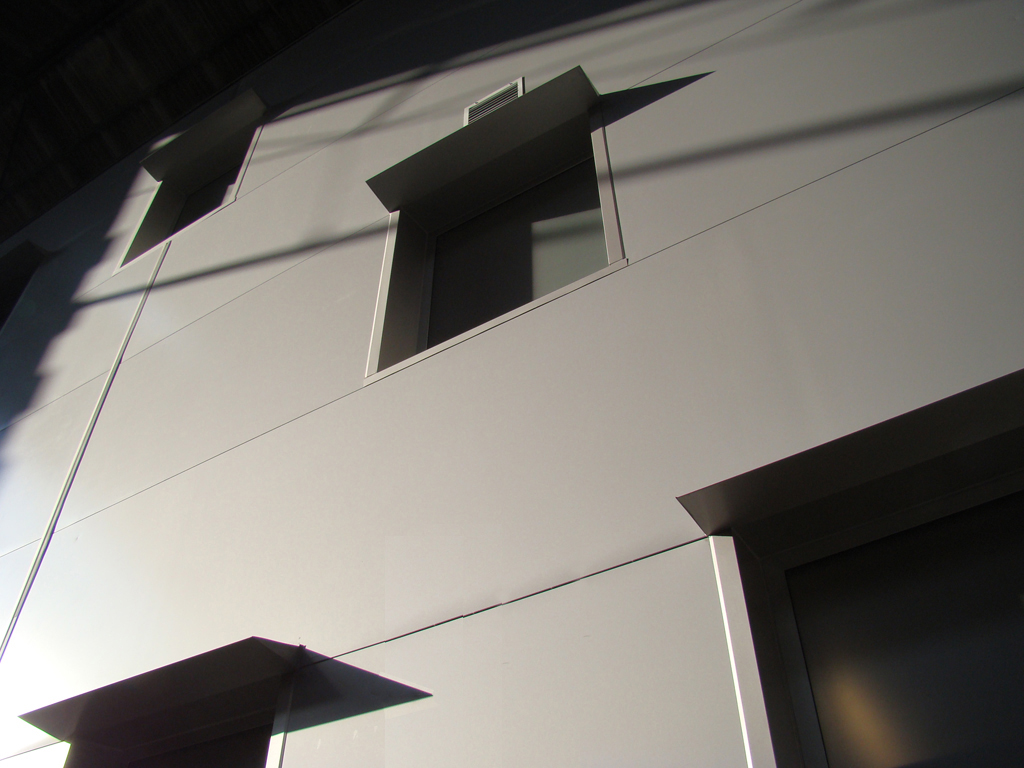 圣家族大教堂临时服务建筑-23