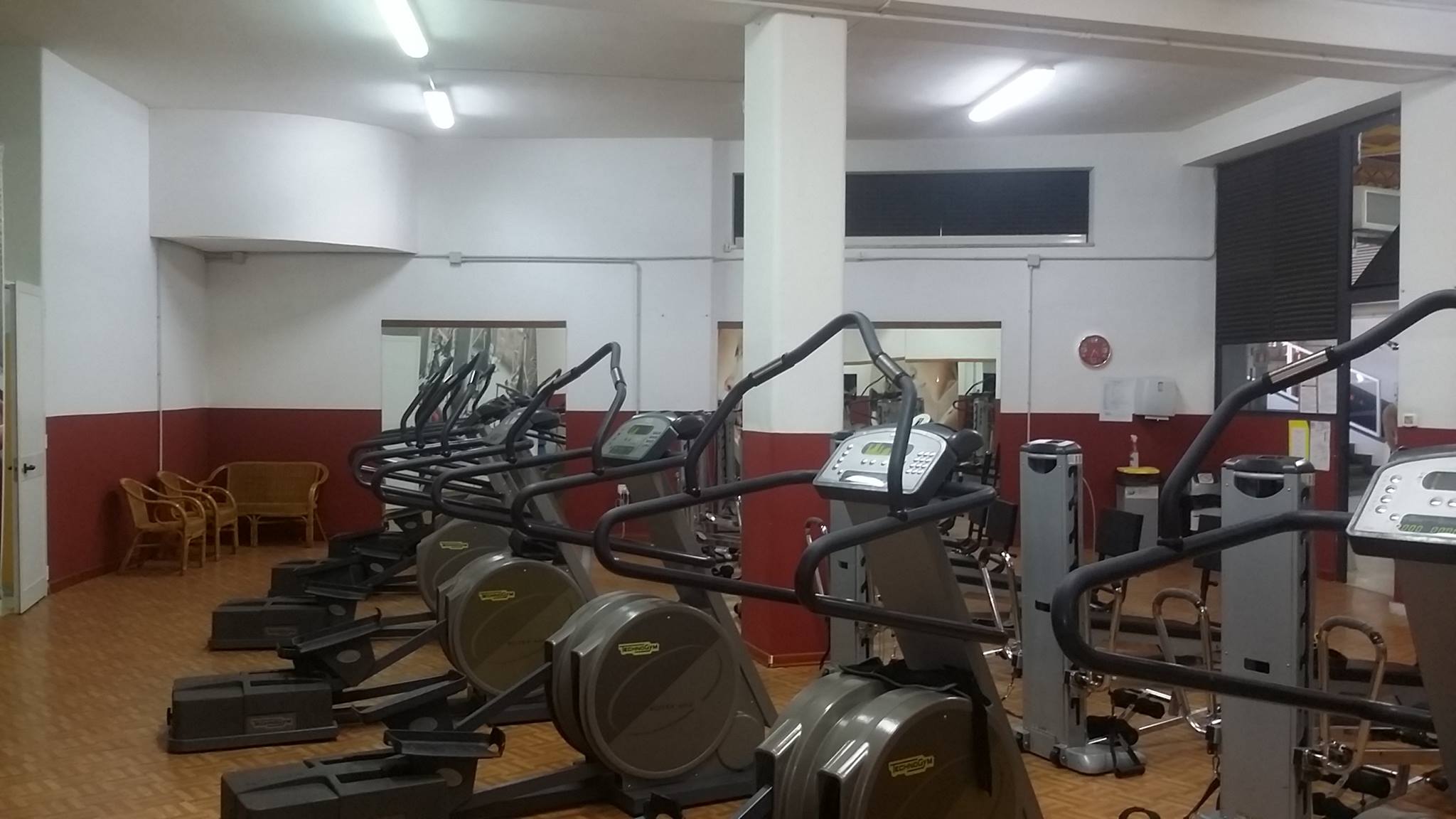 定制健身中心 | 钢木交织的活力空间-8