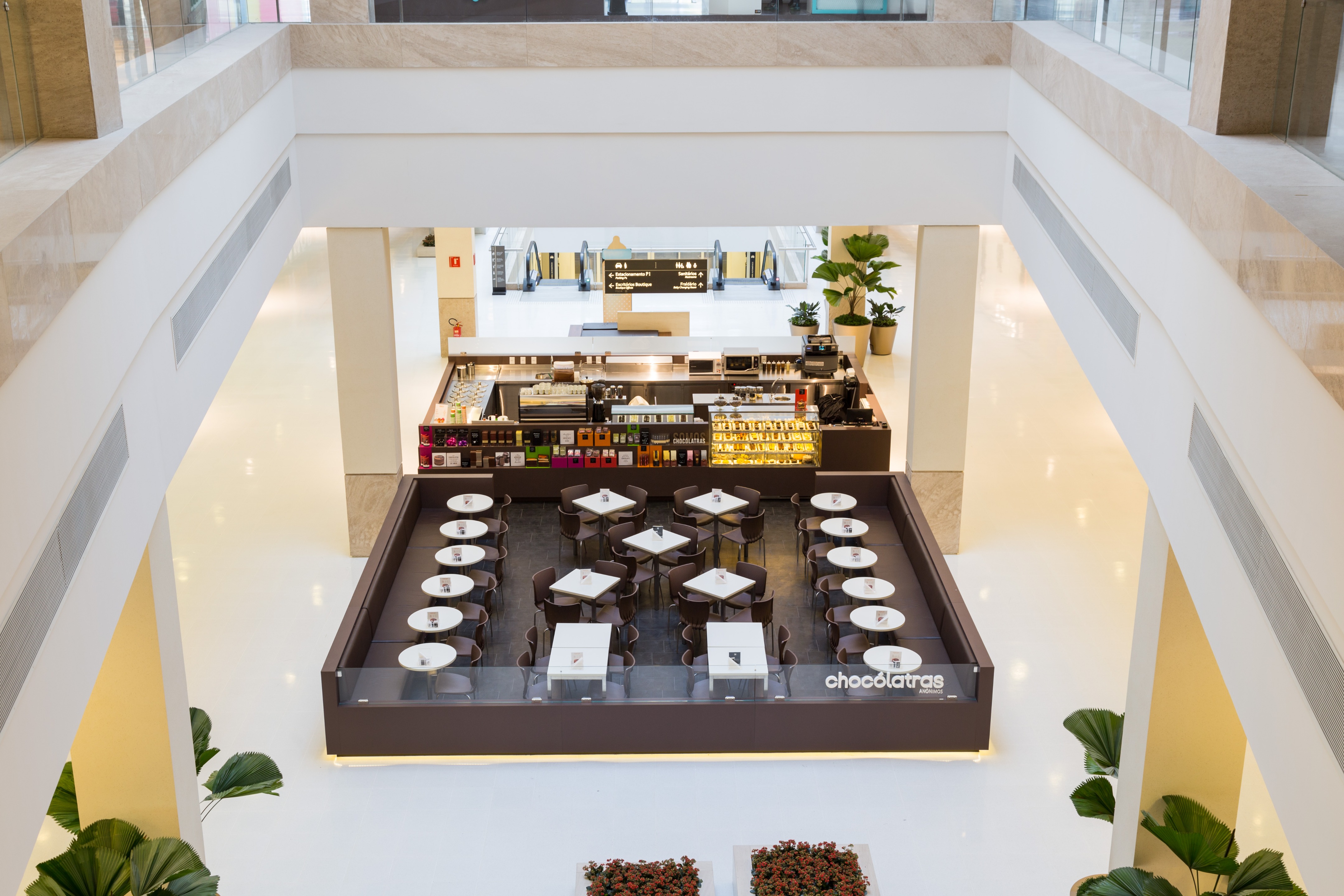 巧克力主题咖啡馆设计-1