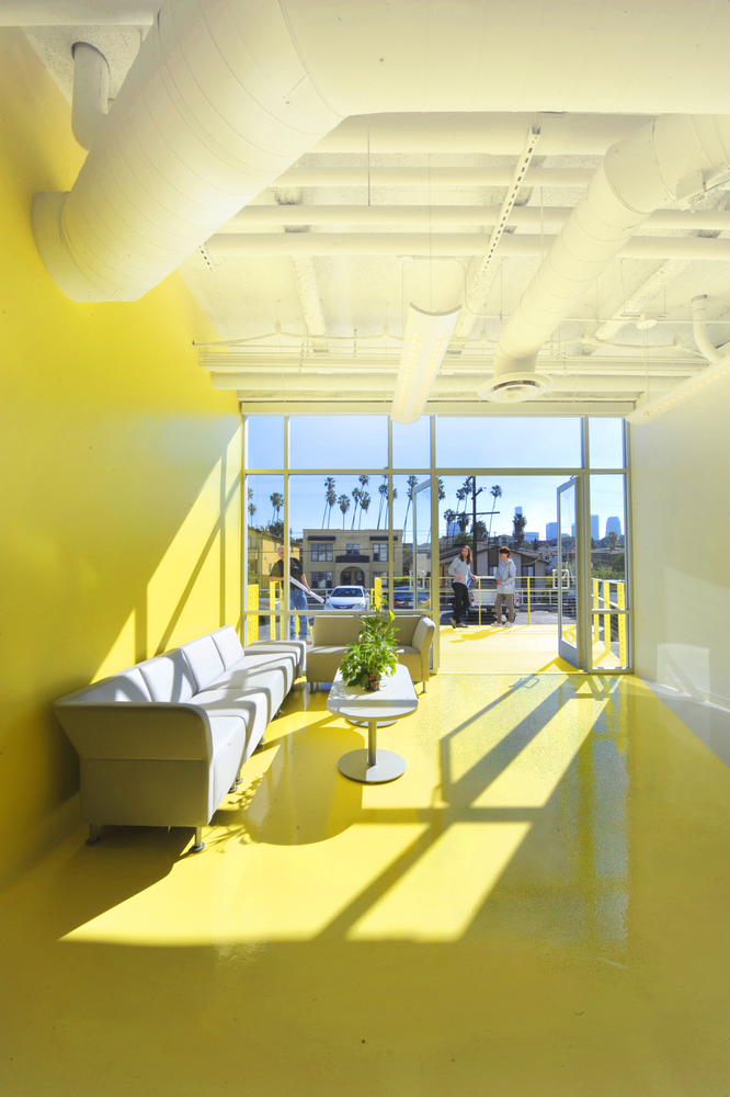 洛杉矶医疗办公室的现代复兴-37