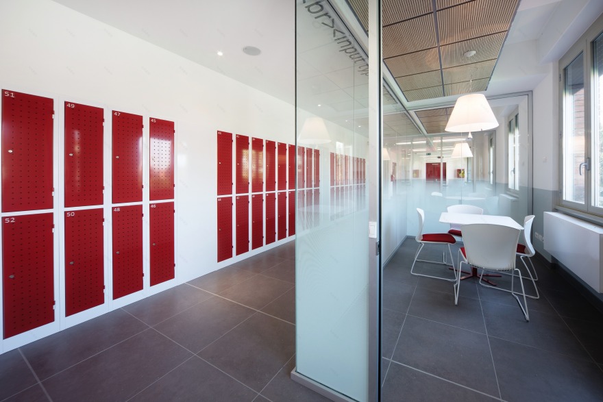 米兰 Faes Ponzio 学校翻新-11