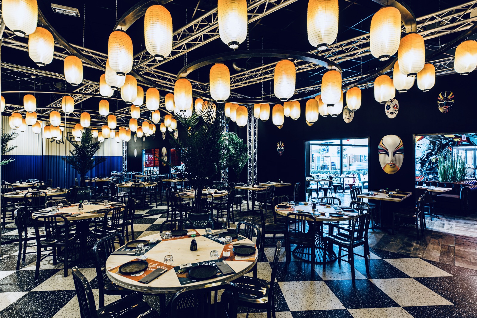 炫彩都市·日本动漫风餐厅设计-4