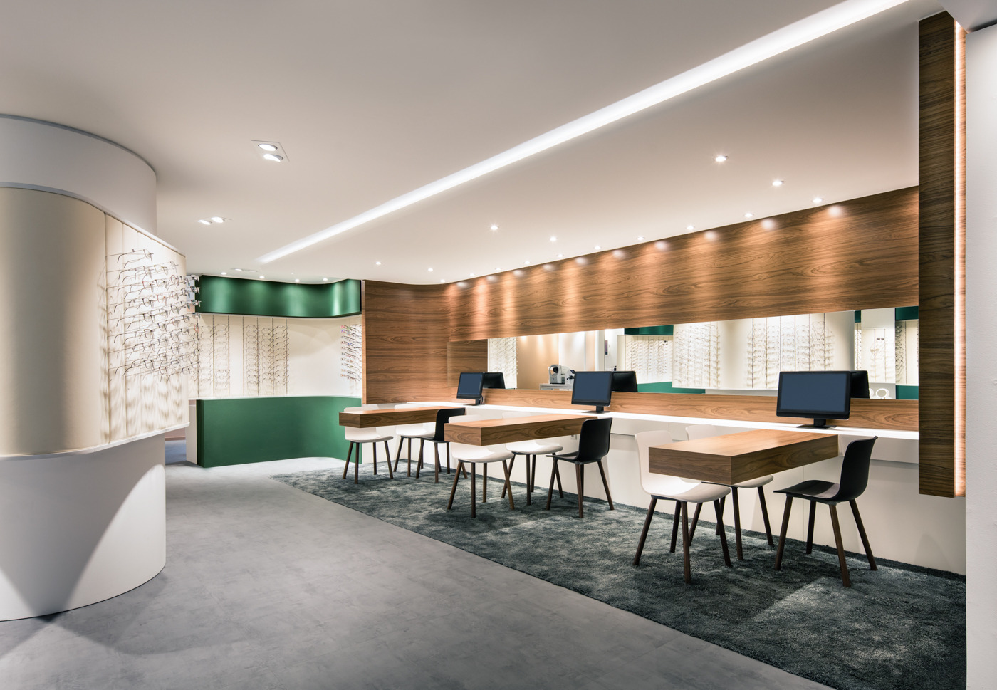 奥普蒂克·莱昂哈特-3