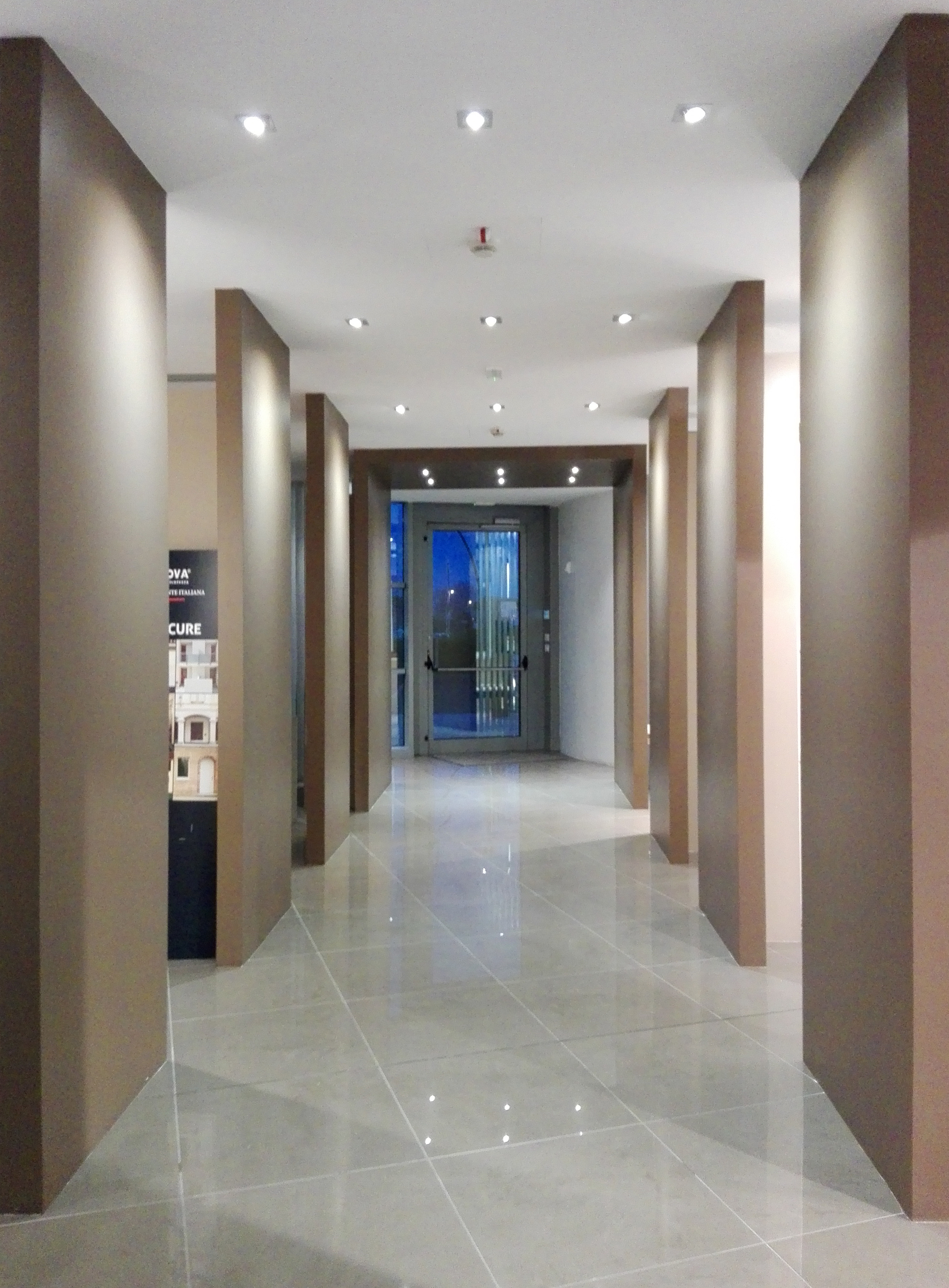 卢卡门窗展示厅-10