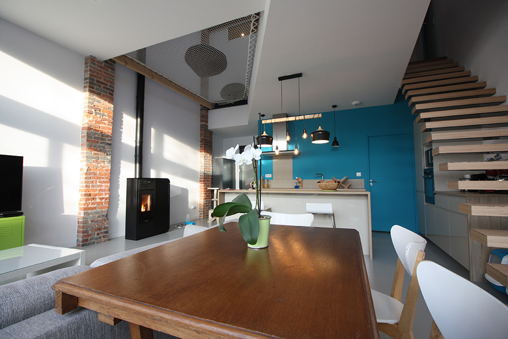 2017 年改造完成的古旧车库住宅-2