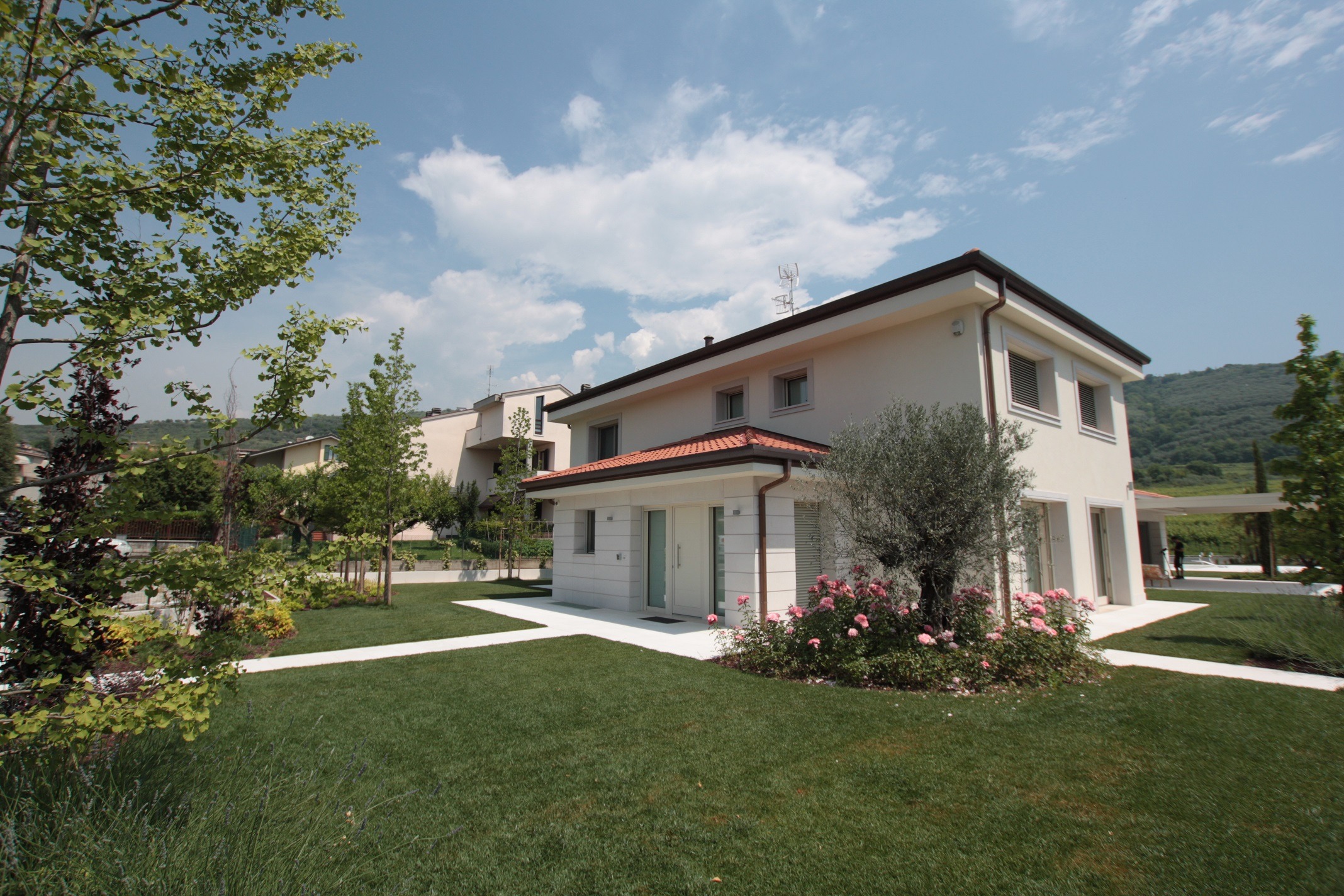 意式乡村别墅的现代焕新 | 舒适与环保的完美结合-8