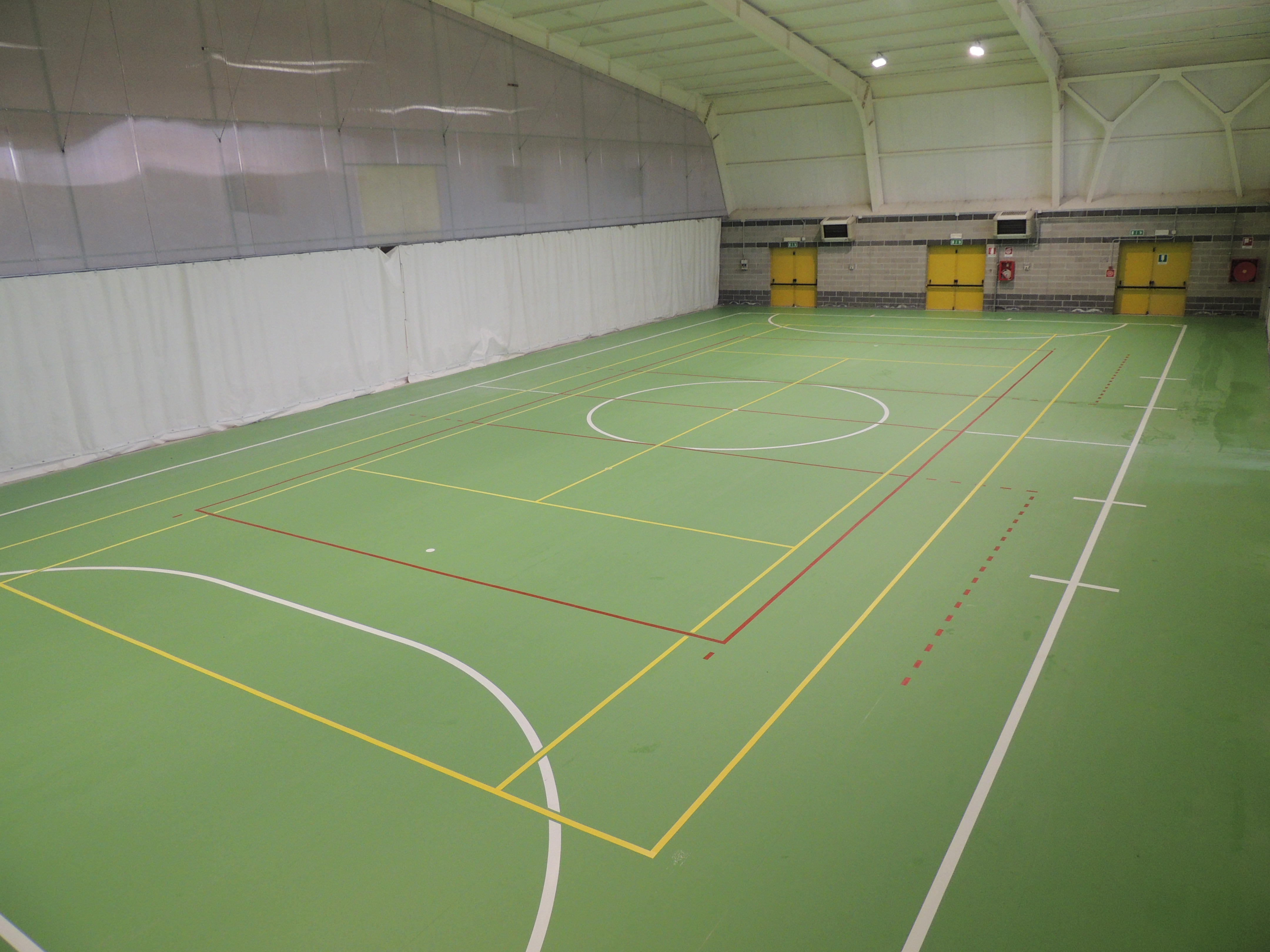 2016 年完成的 Osoppo 运动中心 | 创新多功能运动场地与设施-7