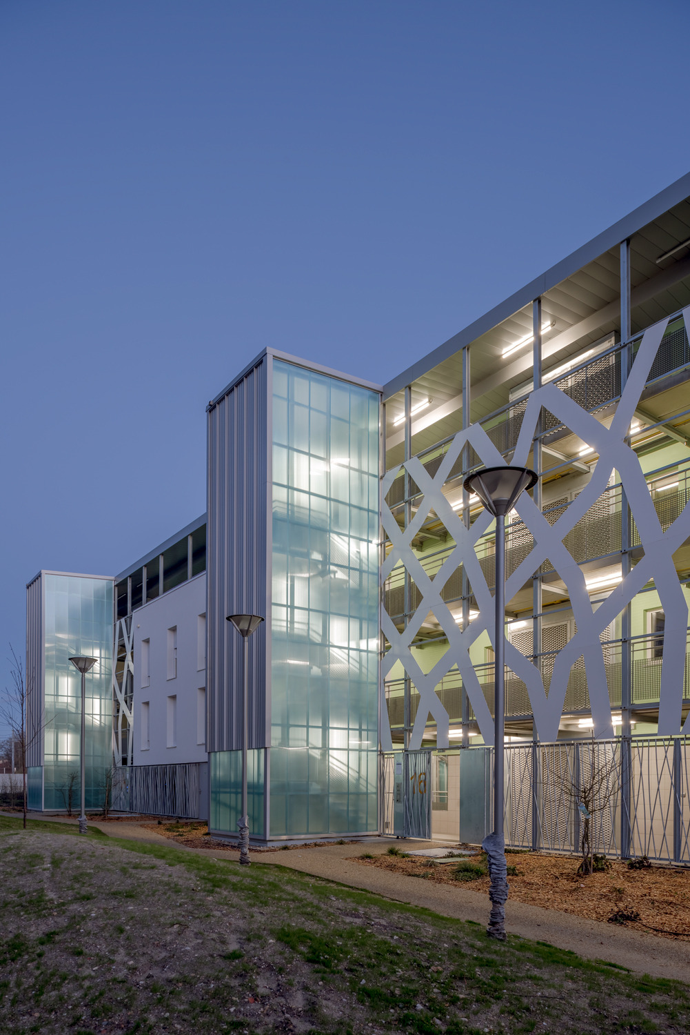 2018 年完工的 Les Erables 公寓设计展现独特魅力-59