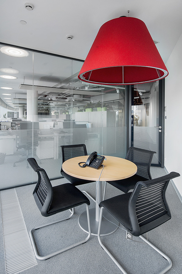 瑞士 Swatch 集团办公室及服务中心设计-34