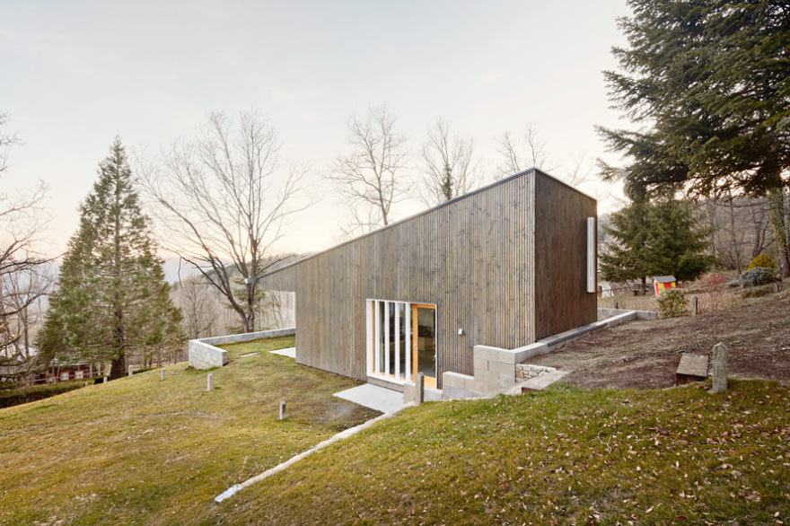 森林山间 | 木质通风的山居设计-41