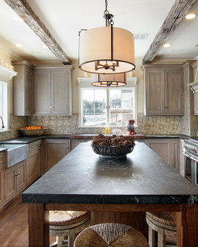 2014 设计挑战赛冠军作品——质感丰富的乡村厨房