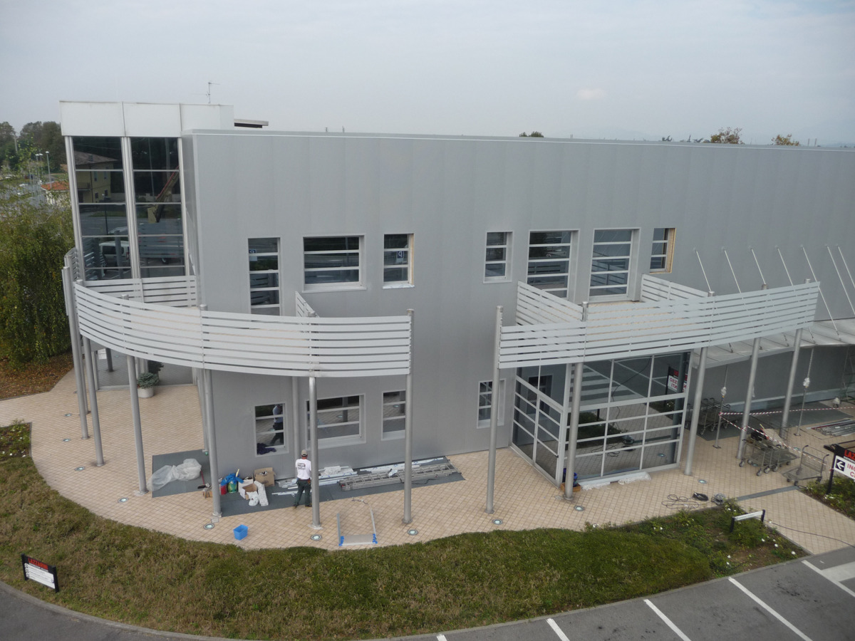 Lazzarini 建筑翻新提升能源效益与美感-23