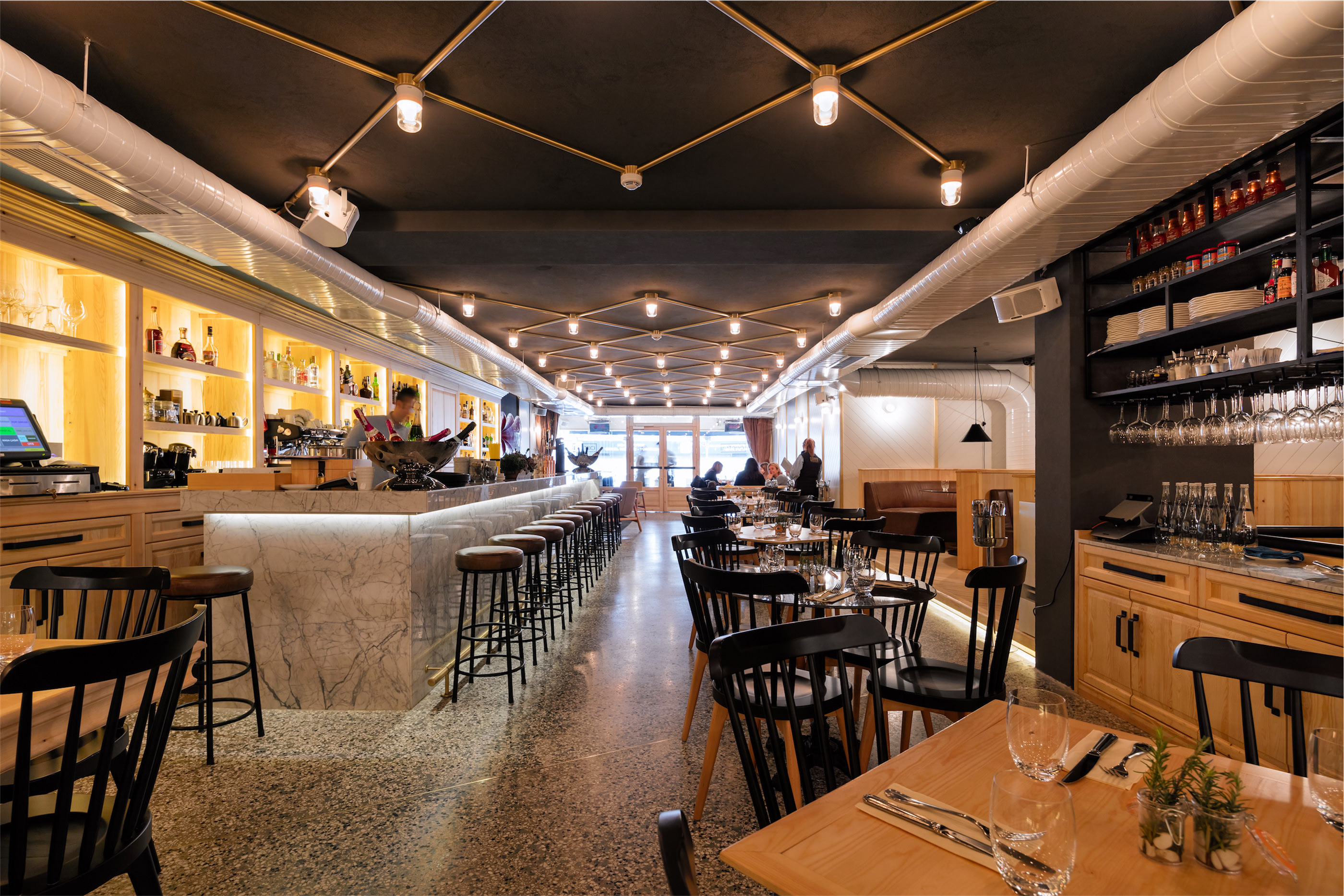 Istanbul Nişantaşı的中央餐厅-13