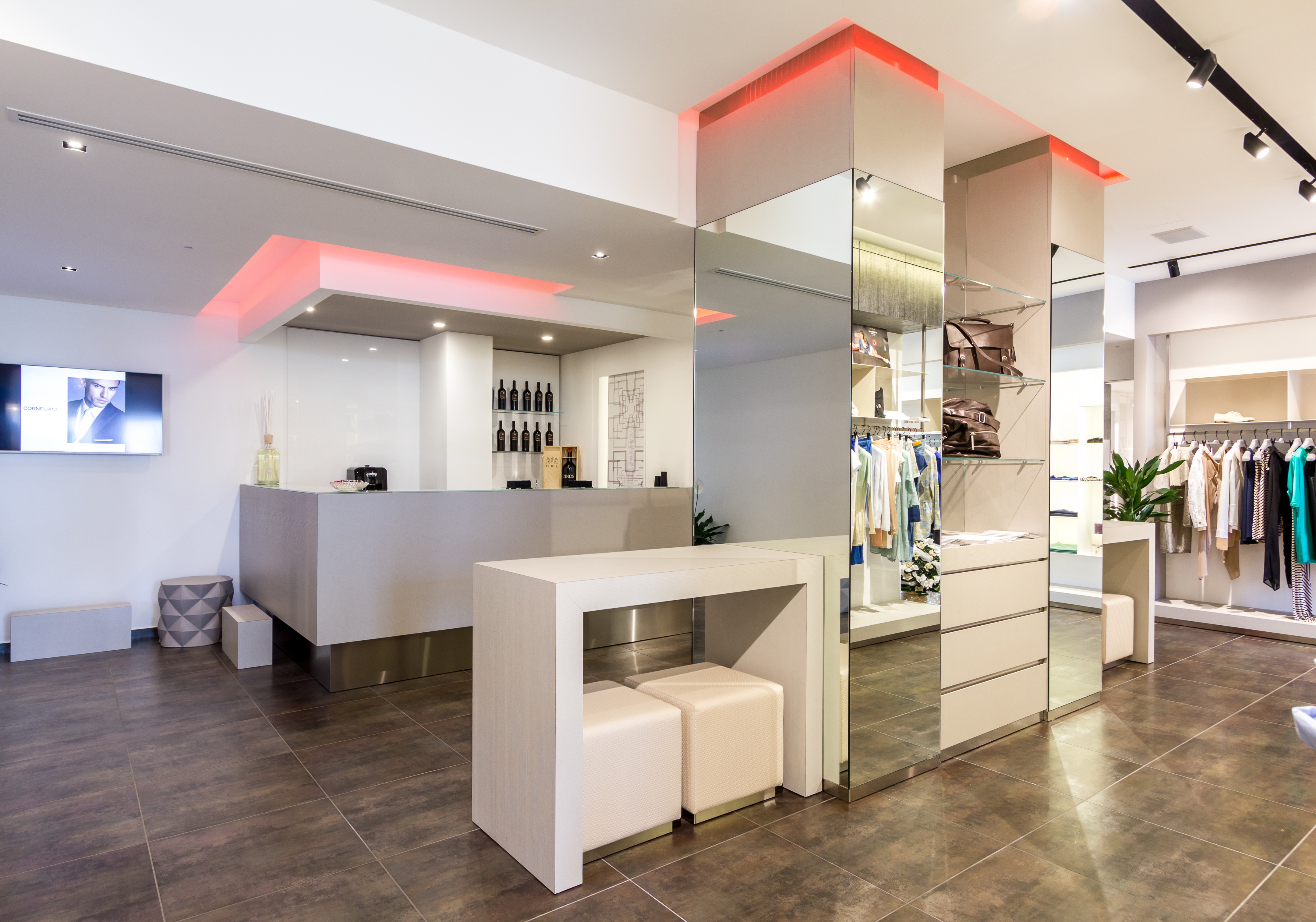 Galgano Abbigliamento 时尚店铺室内设计-16