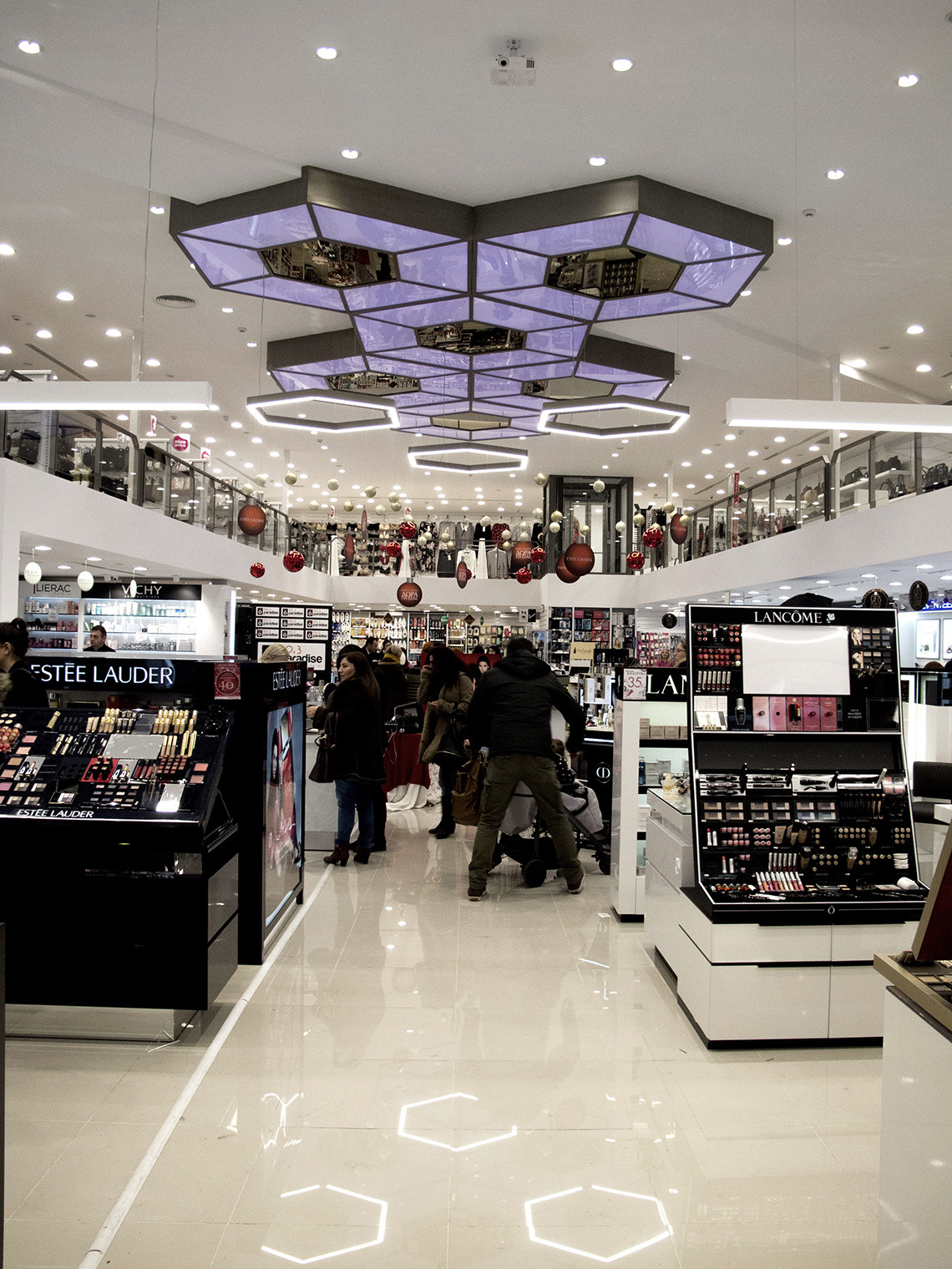 2016 年完成的化妆品多商店购物中心设计-4