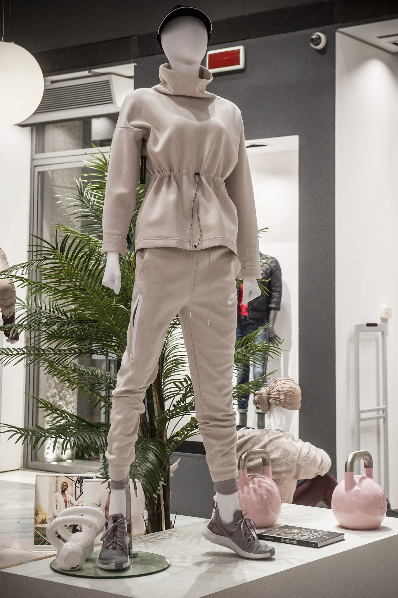 罗马 Cisalfa 店铺 · 女性区域 3·0 设计-3